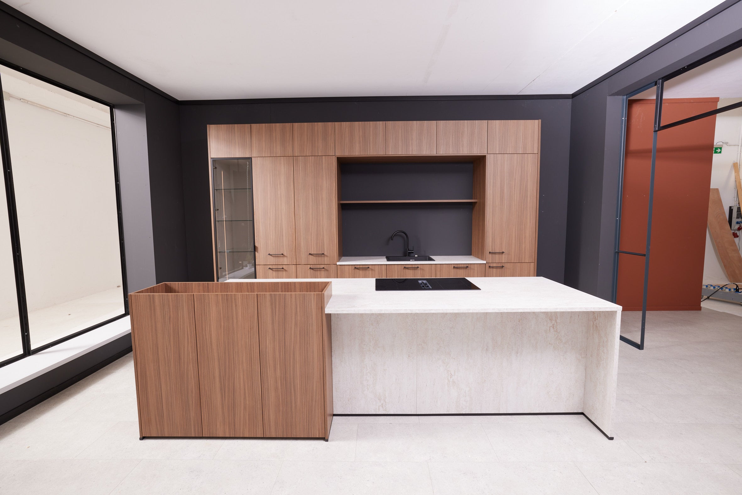 02728 - Bergamo noten schiereiland keuken