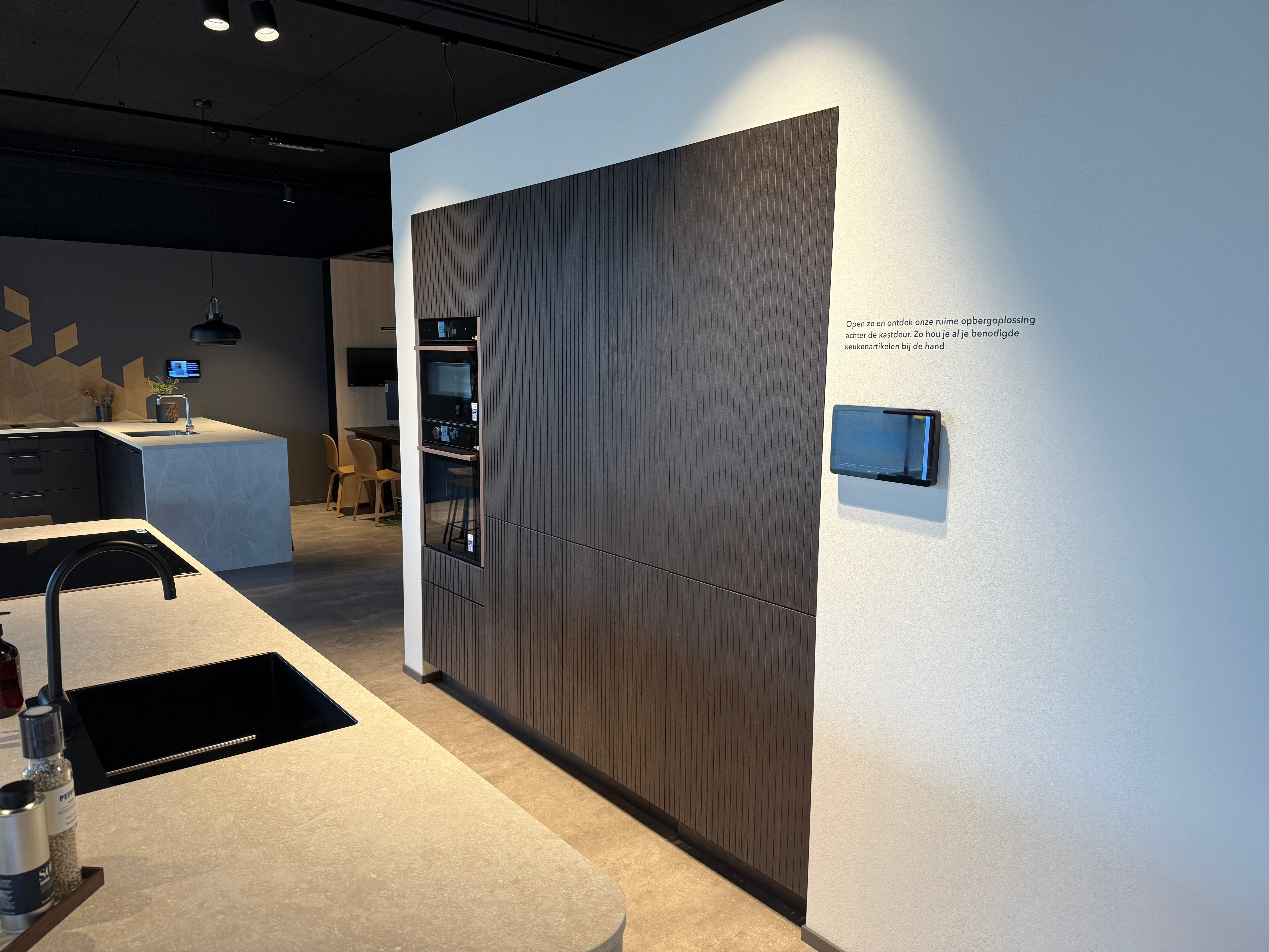 02760 - Beige Kvik eilandkeuken