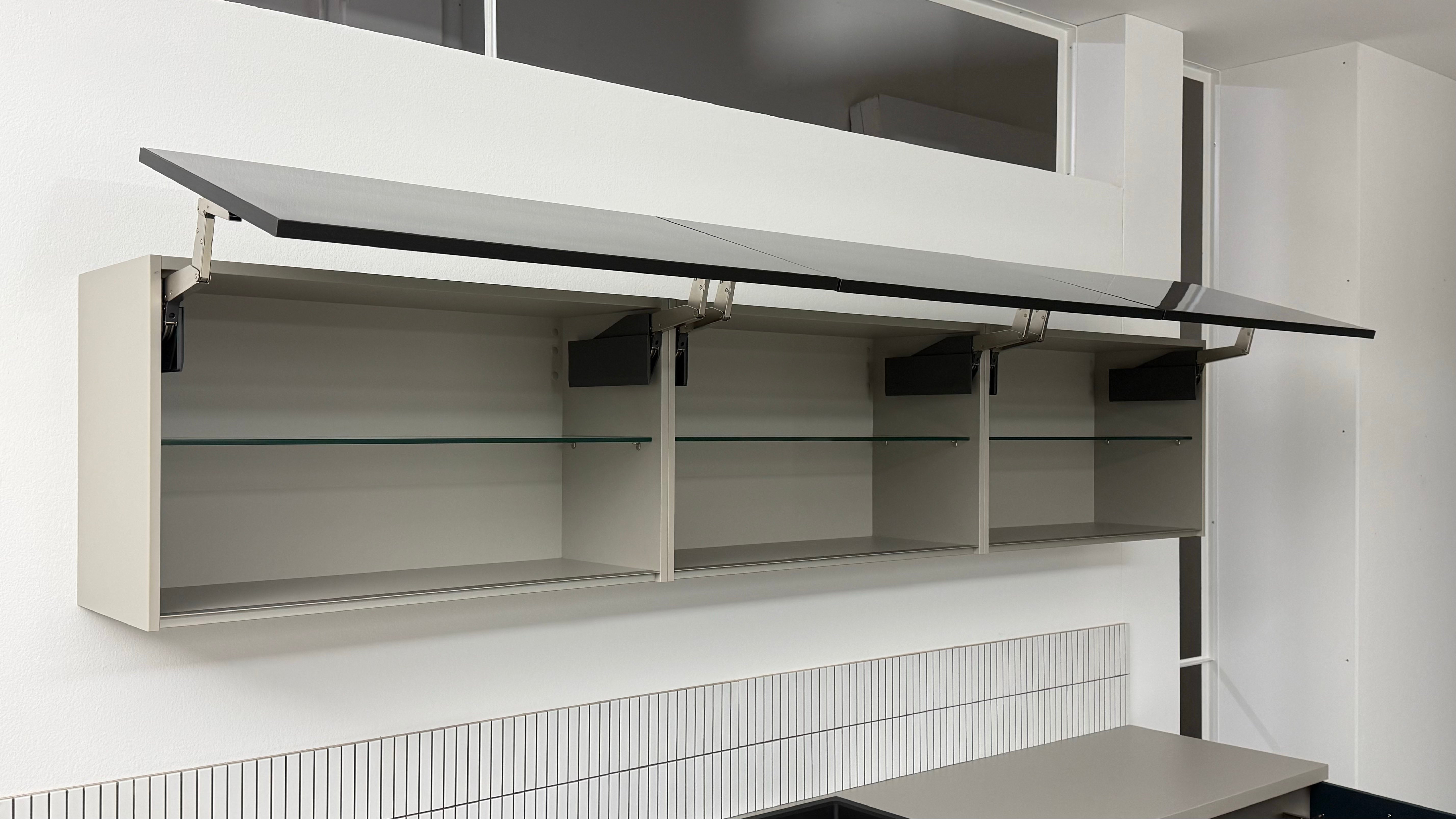 02618 - Diepblauw mat AFP eilandkeuken