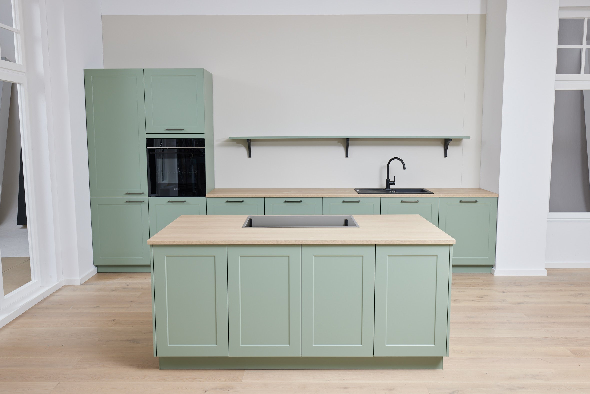 02726 - Saliegroenen eilandkeuken