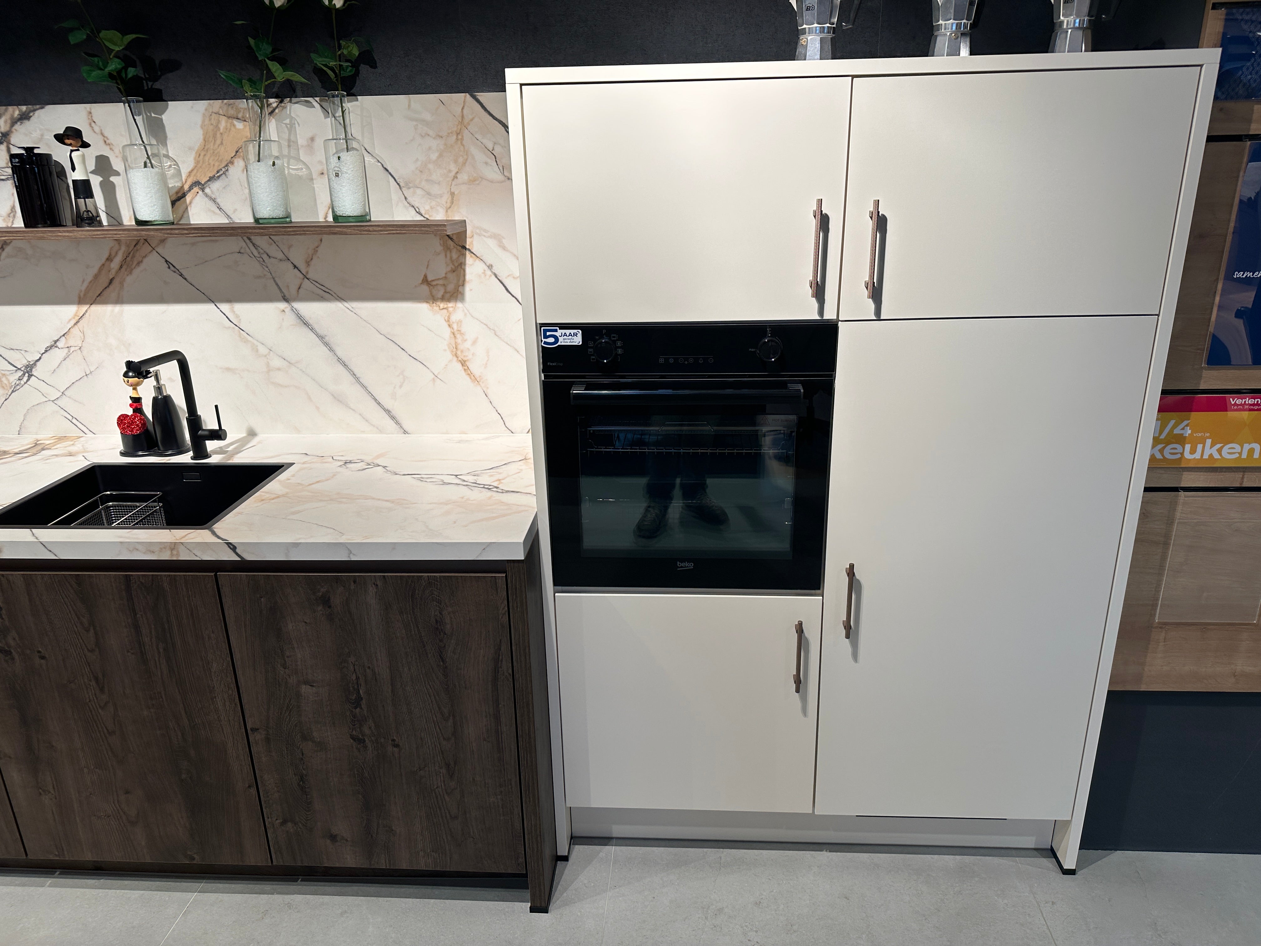 02120 - Moderne Impuls keuken