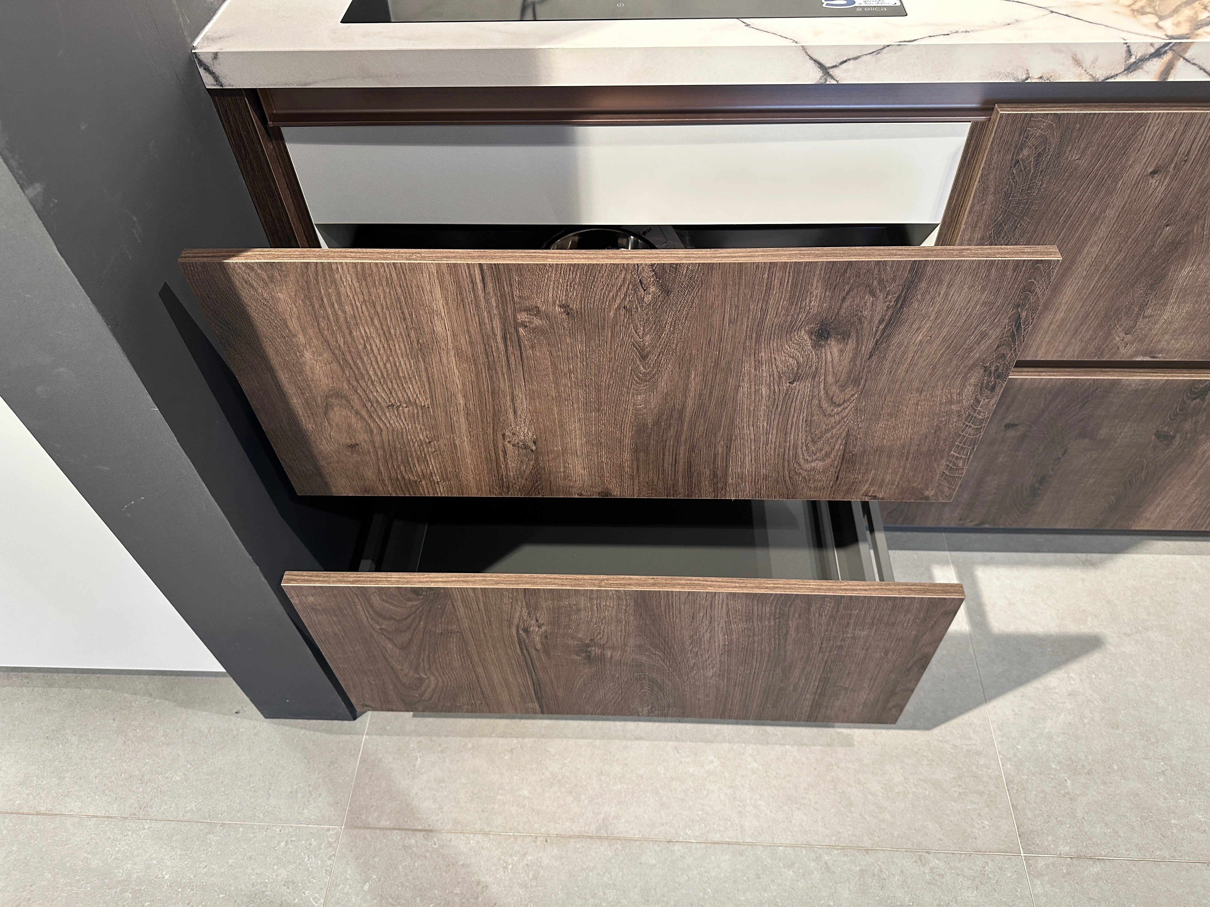 02120 - Moderne Impuls keuken