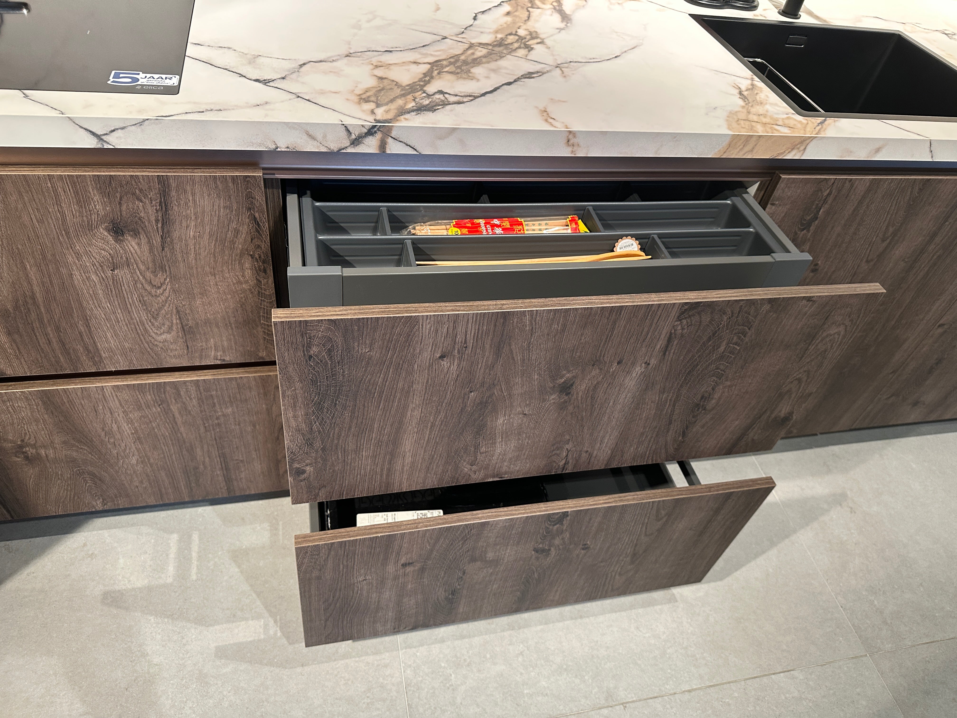02120 - Moderne Impuls keuken
