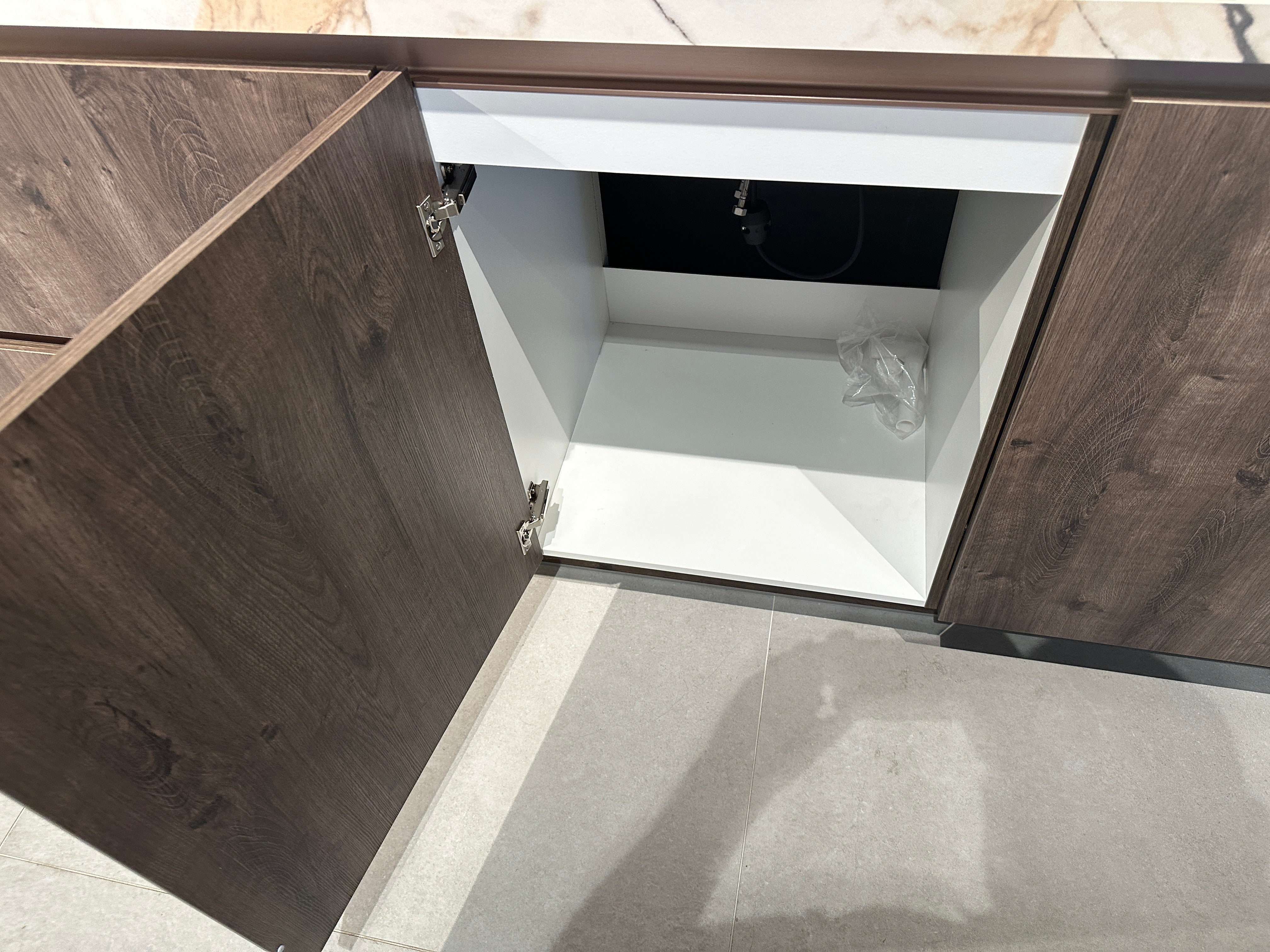 02120 - Moderne Impuls keuken