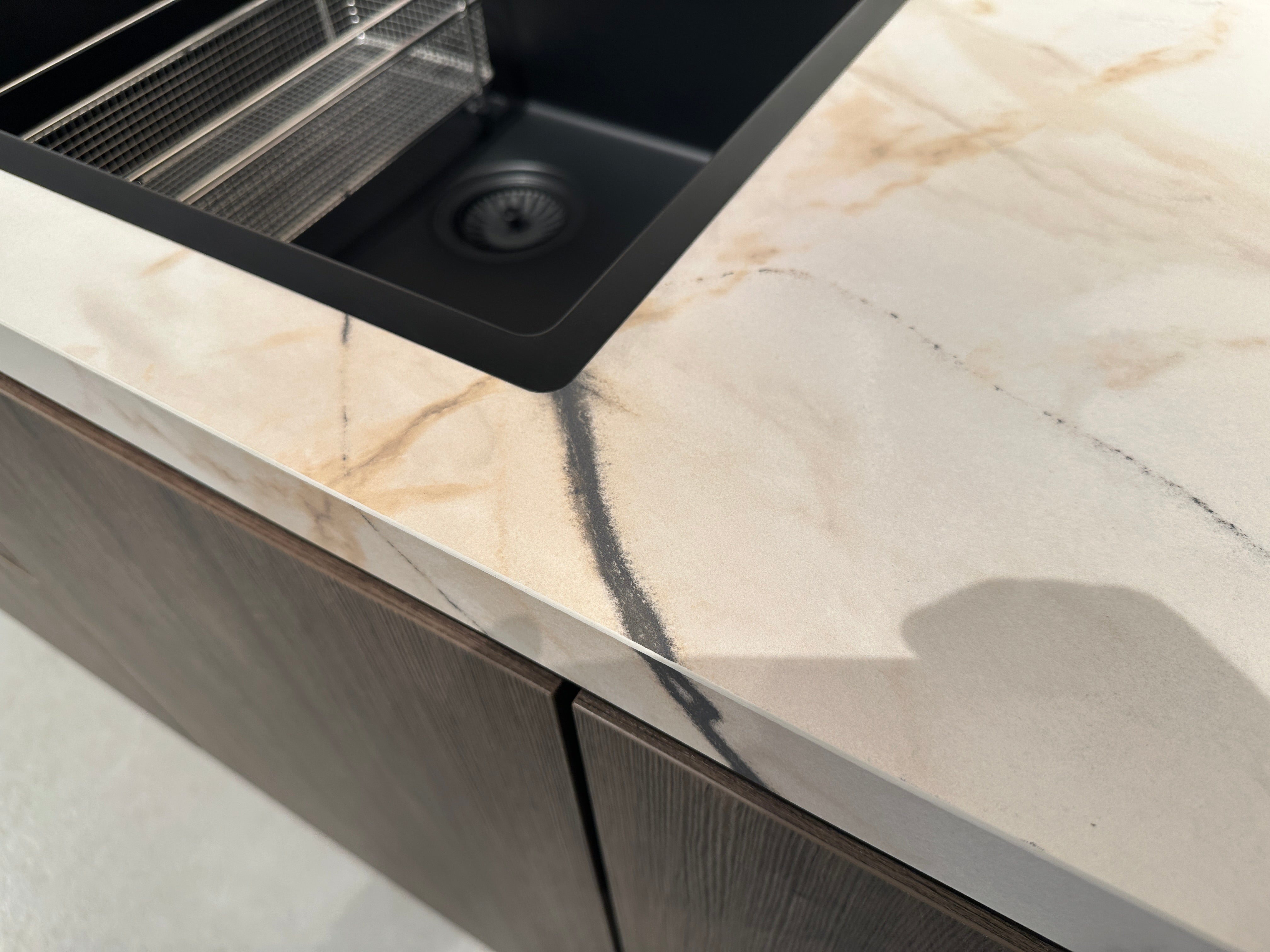 02120 - Moderne Impuls keuken