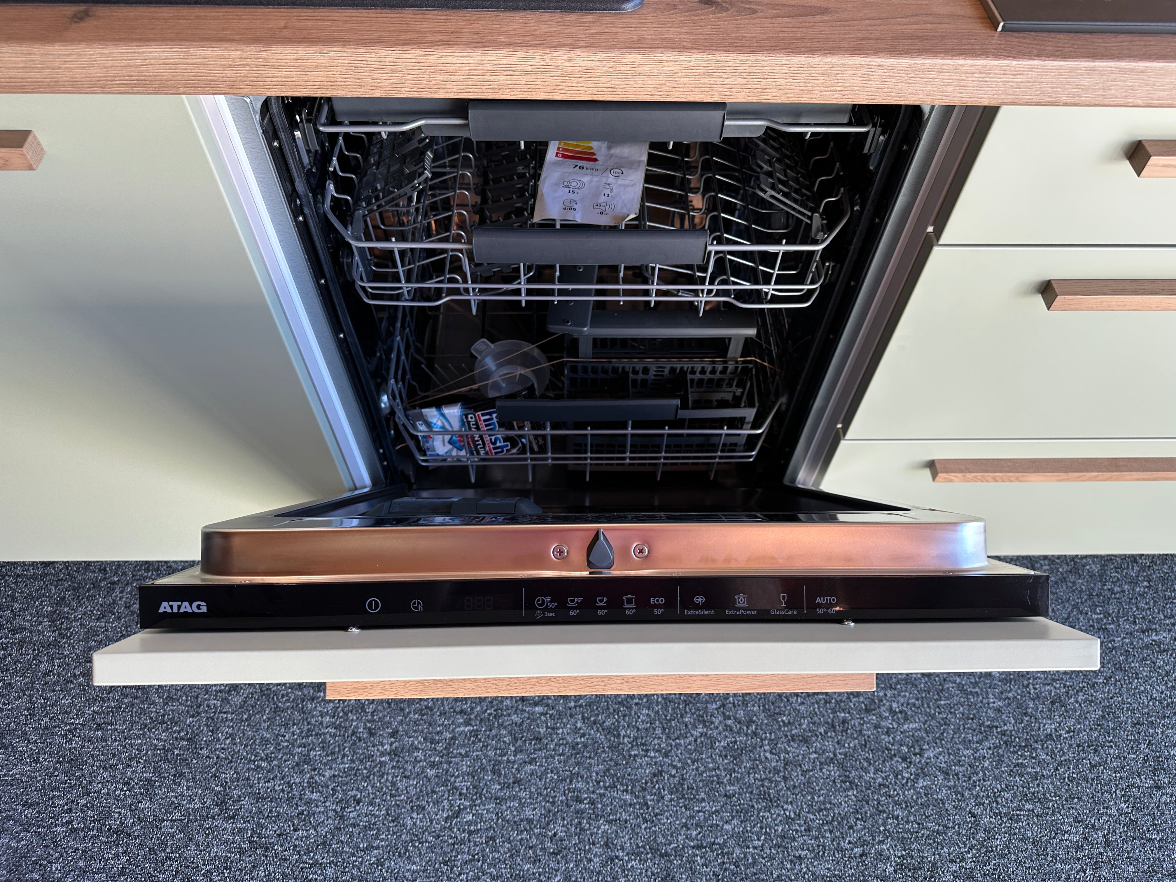 01714 - Groene rechte keuken