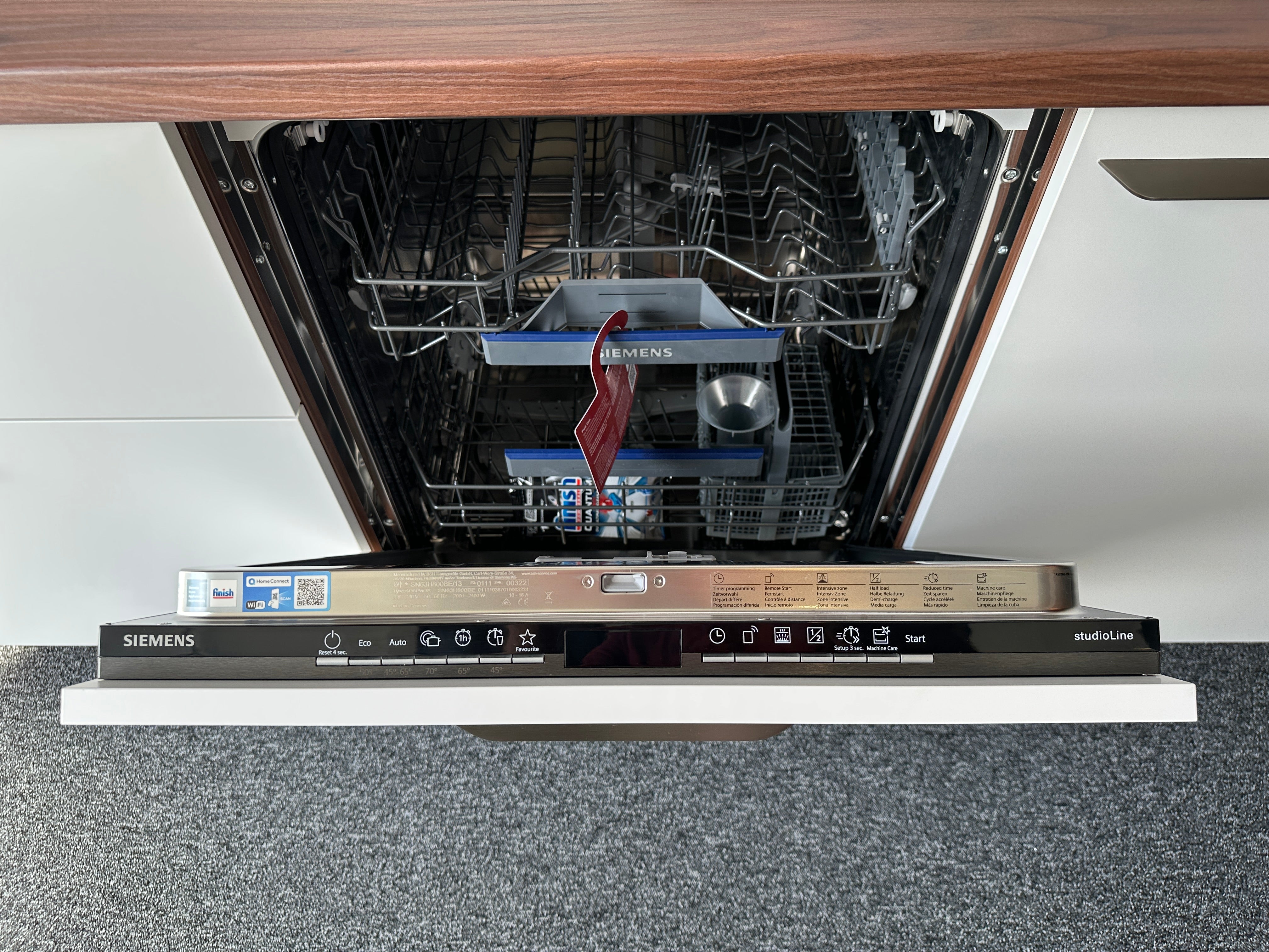 01718 - Rechte witte keuken