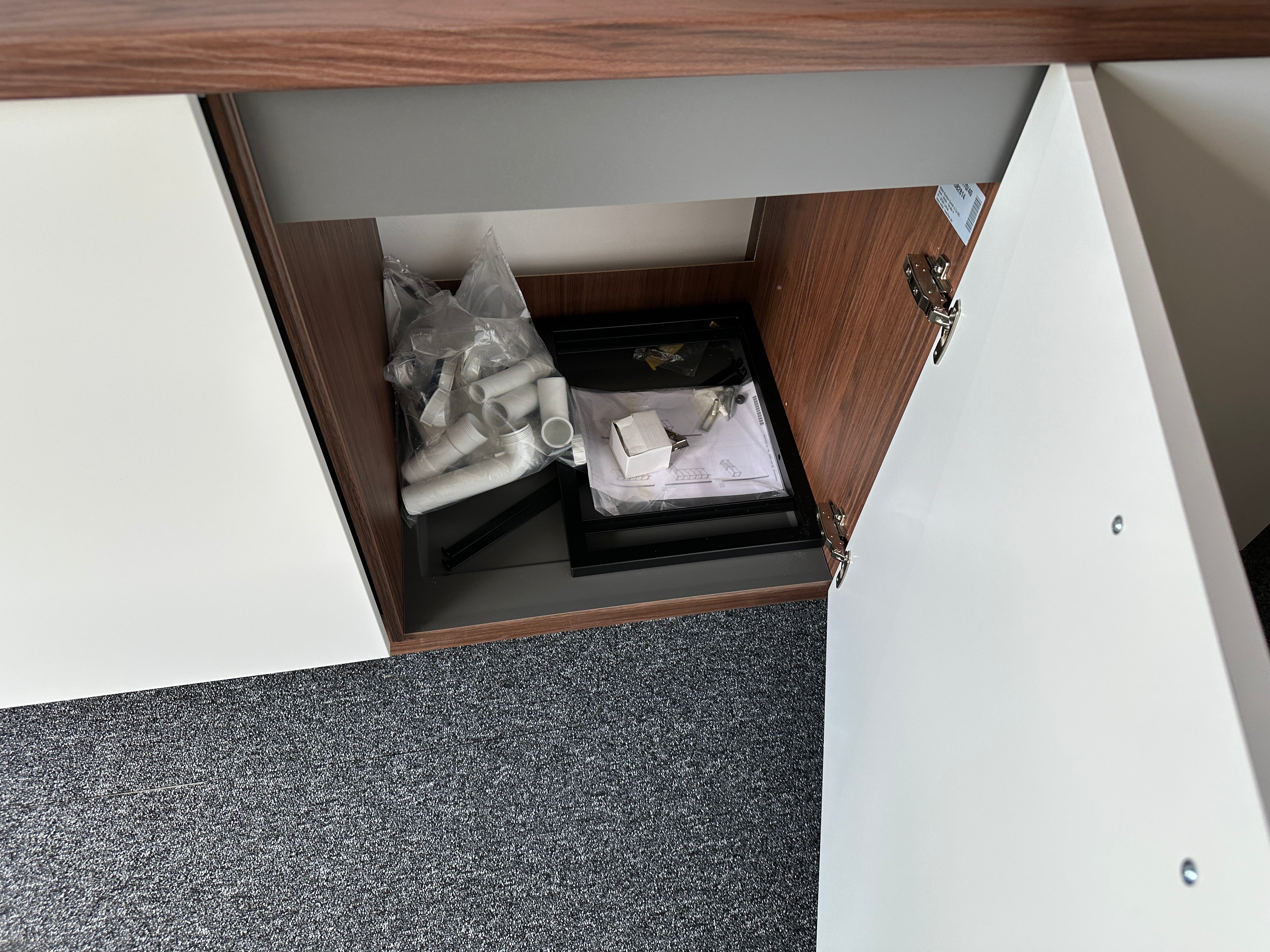 01718 - Rechte witte keuken