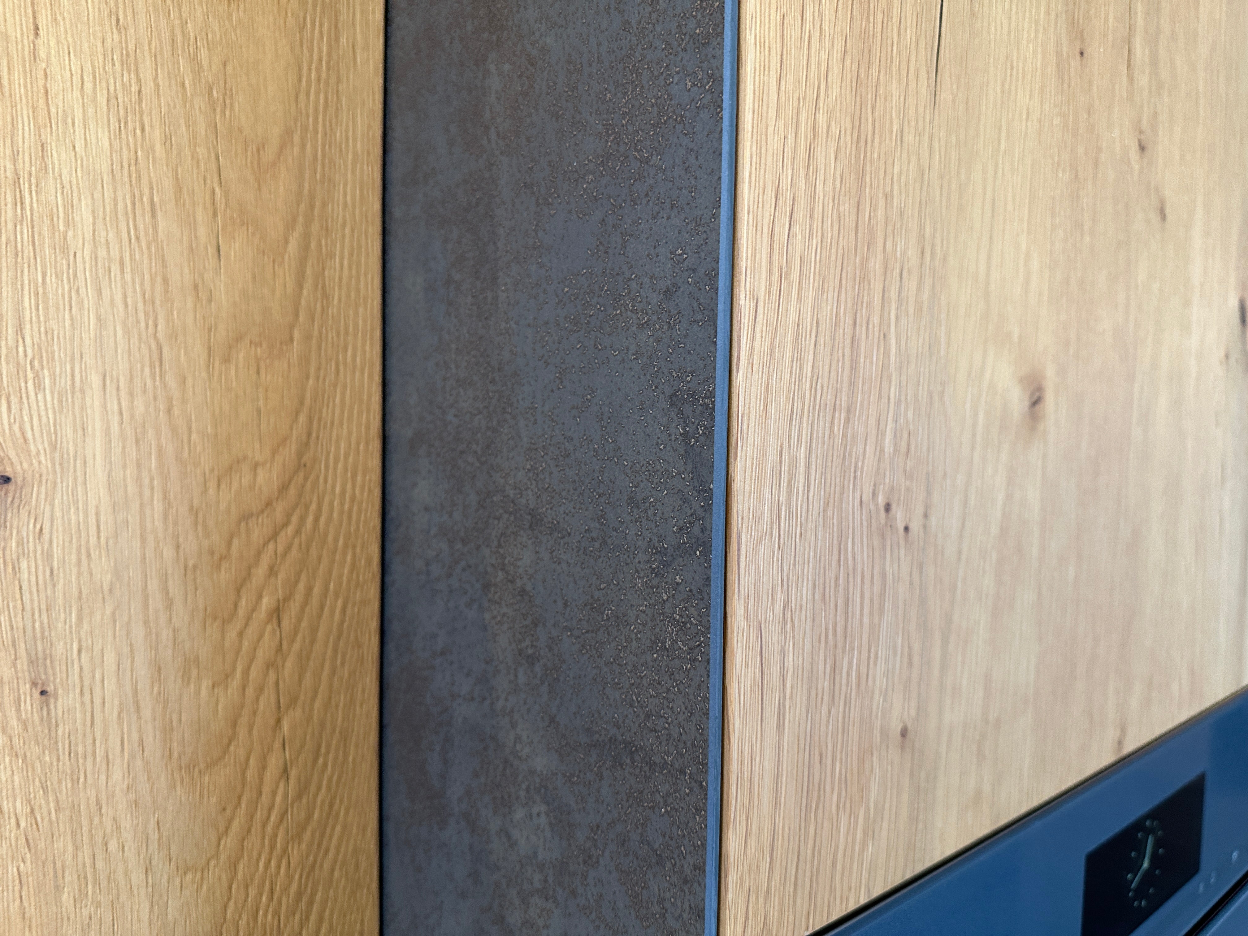 01704 - Beton- en houtlook eilandkeuken