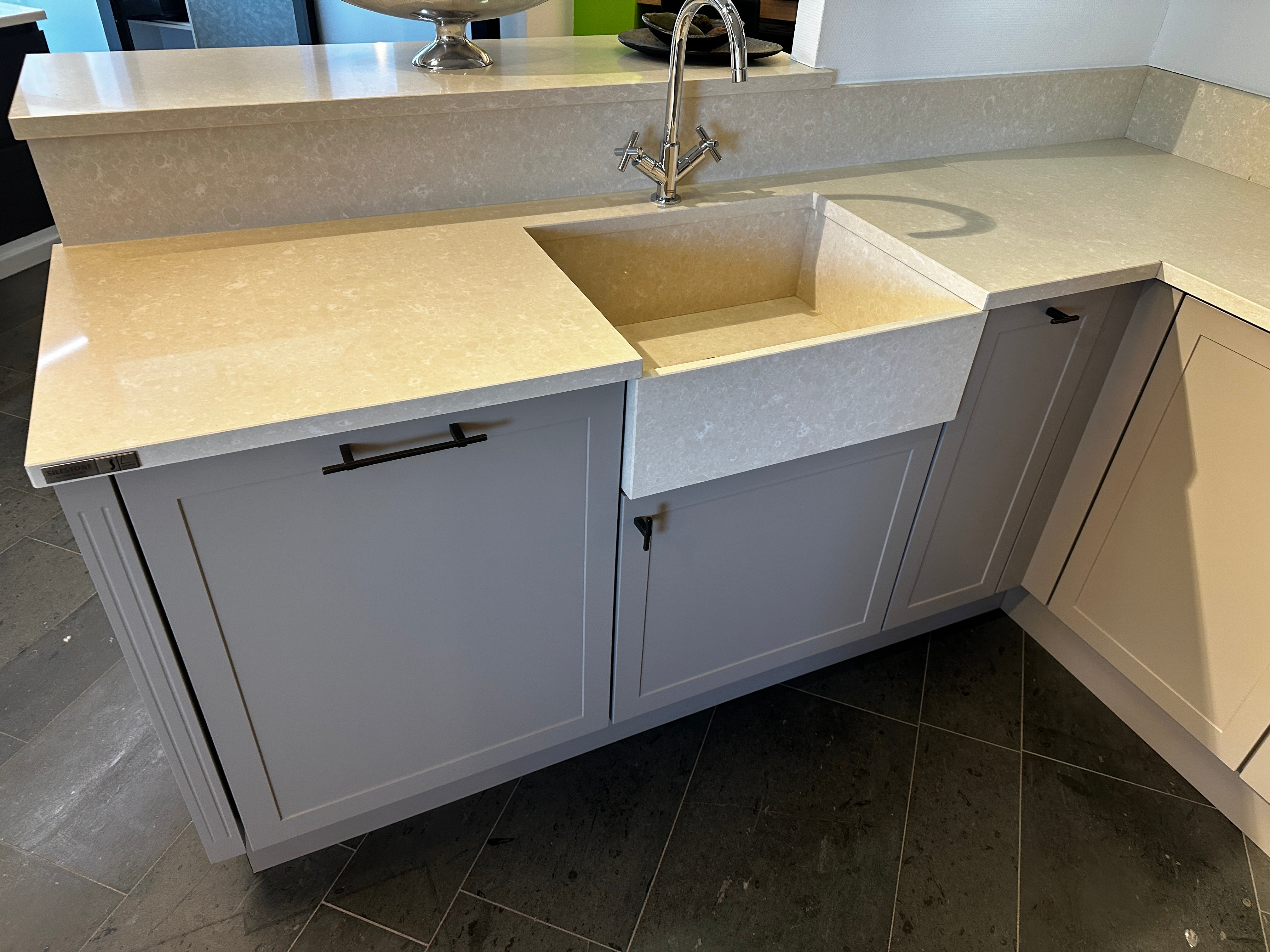 00841 - Landelijk schiereiland keuken