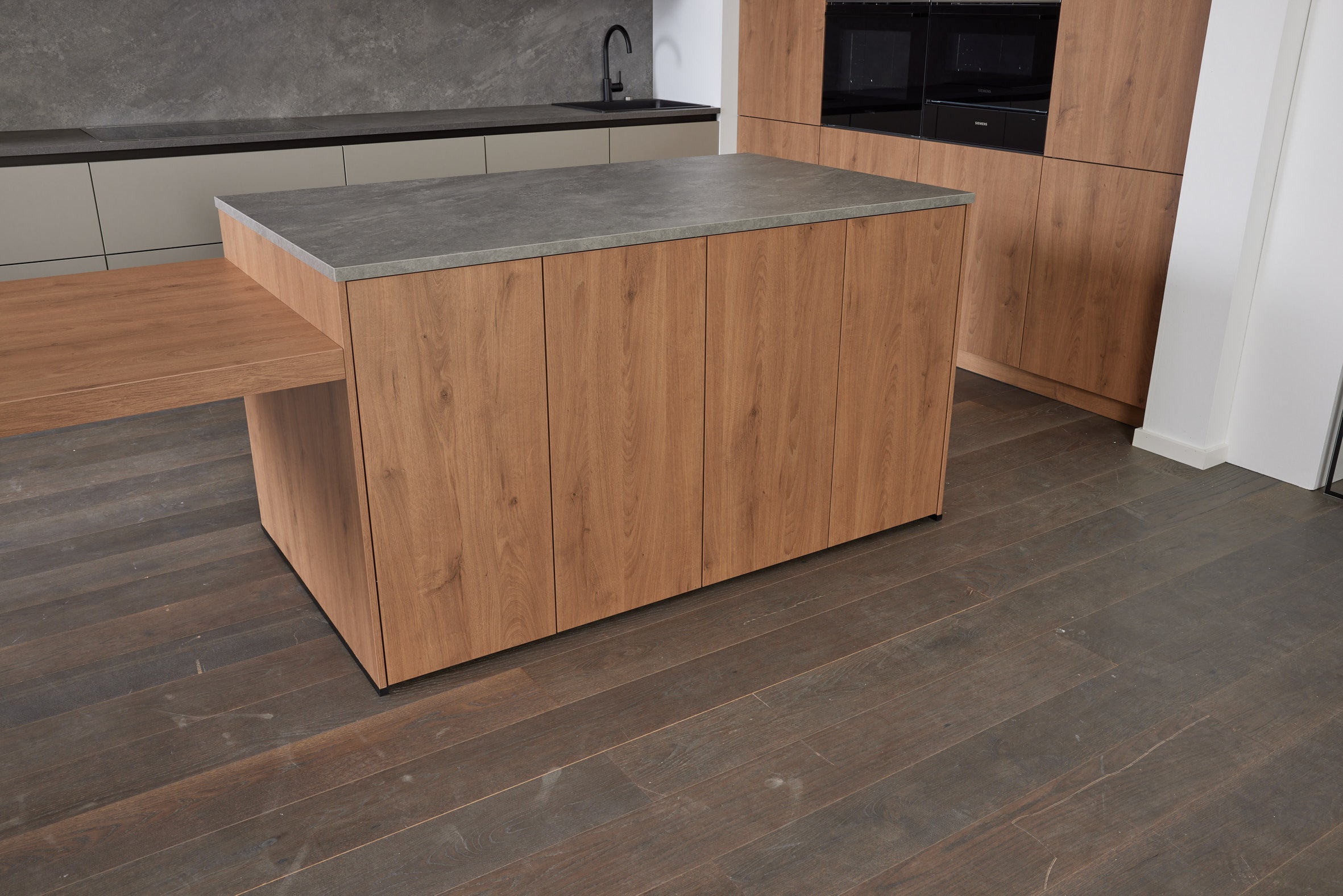 02736 - Kiezelgrijze Schuller keuken