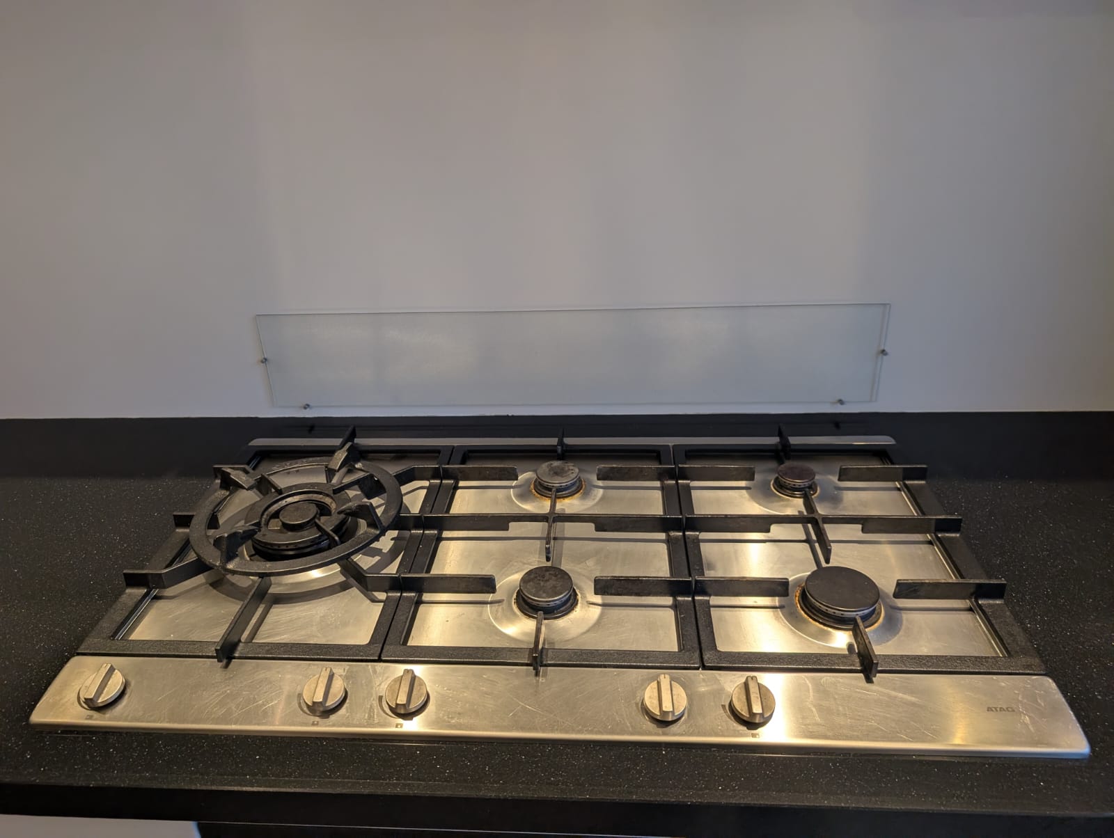 02520 - Witte schiereiland keuken