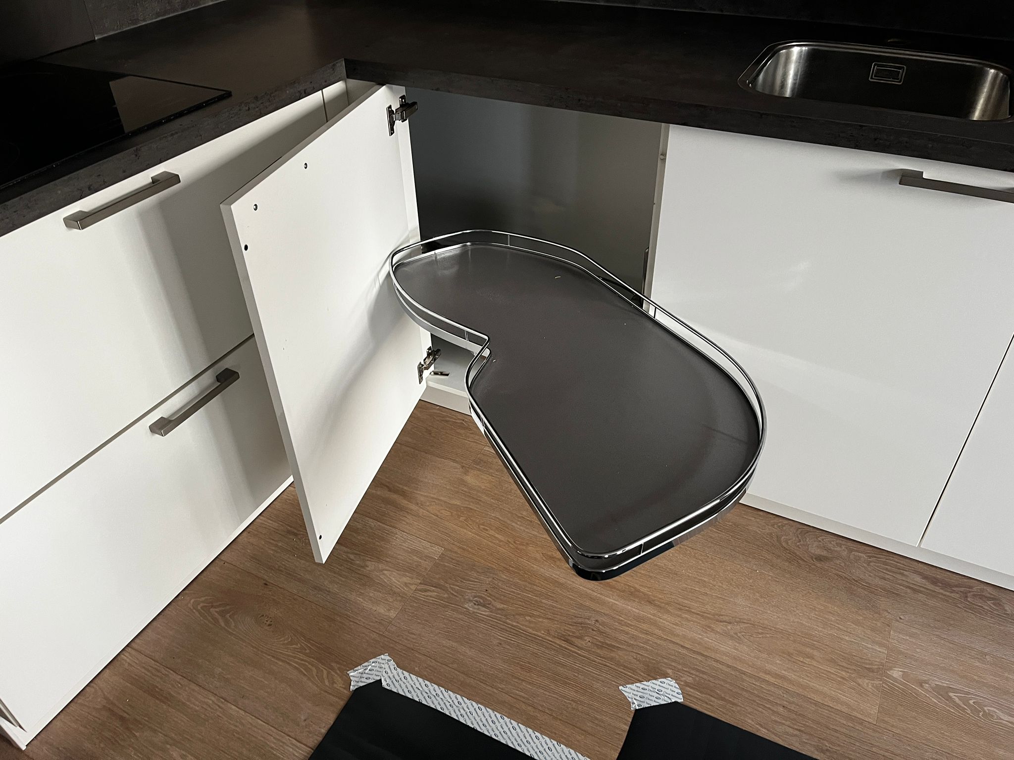 02562 - Moderne hoekkeuken