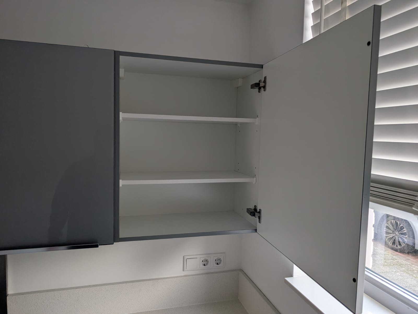 02636 - Grijze hoekkeuken