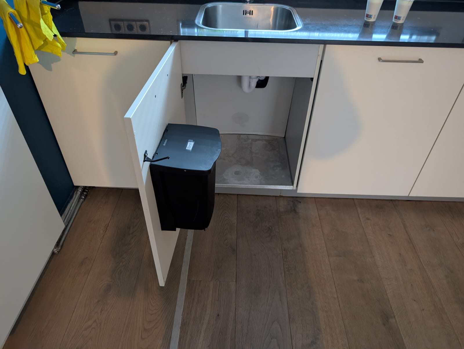 02422 - Witte hoekkeuken