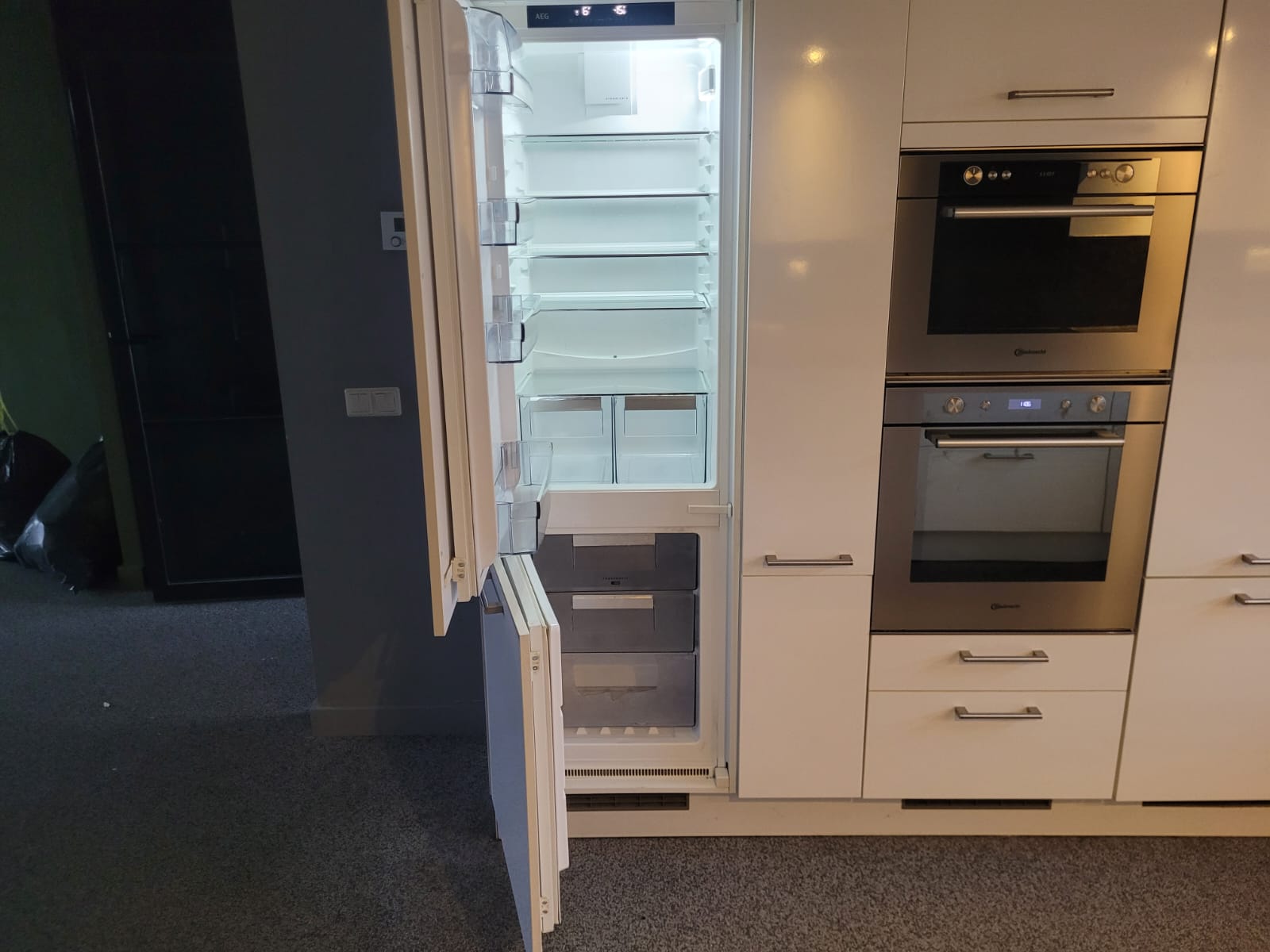 02748 - Witte hoekkeuken