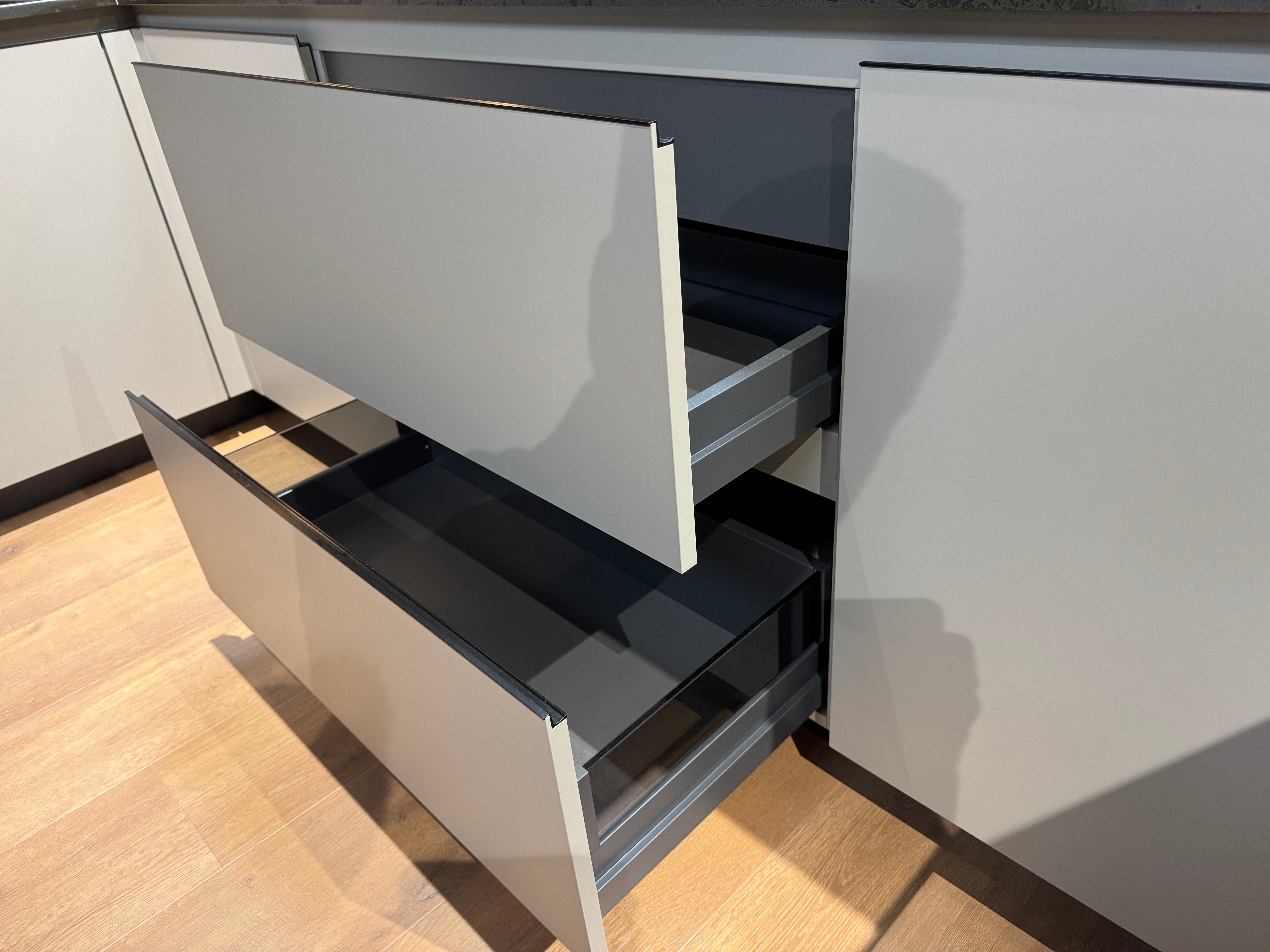 33983 - Grey island kitchen from Rotpunkt with Dekton top