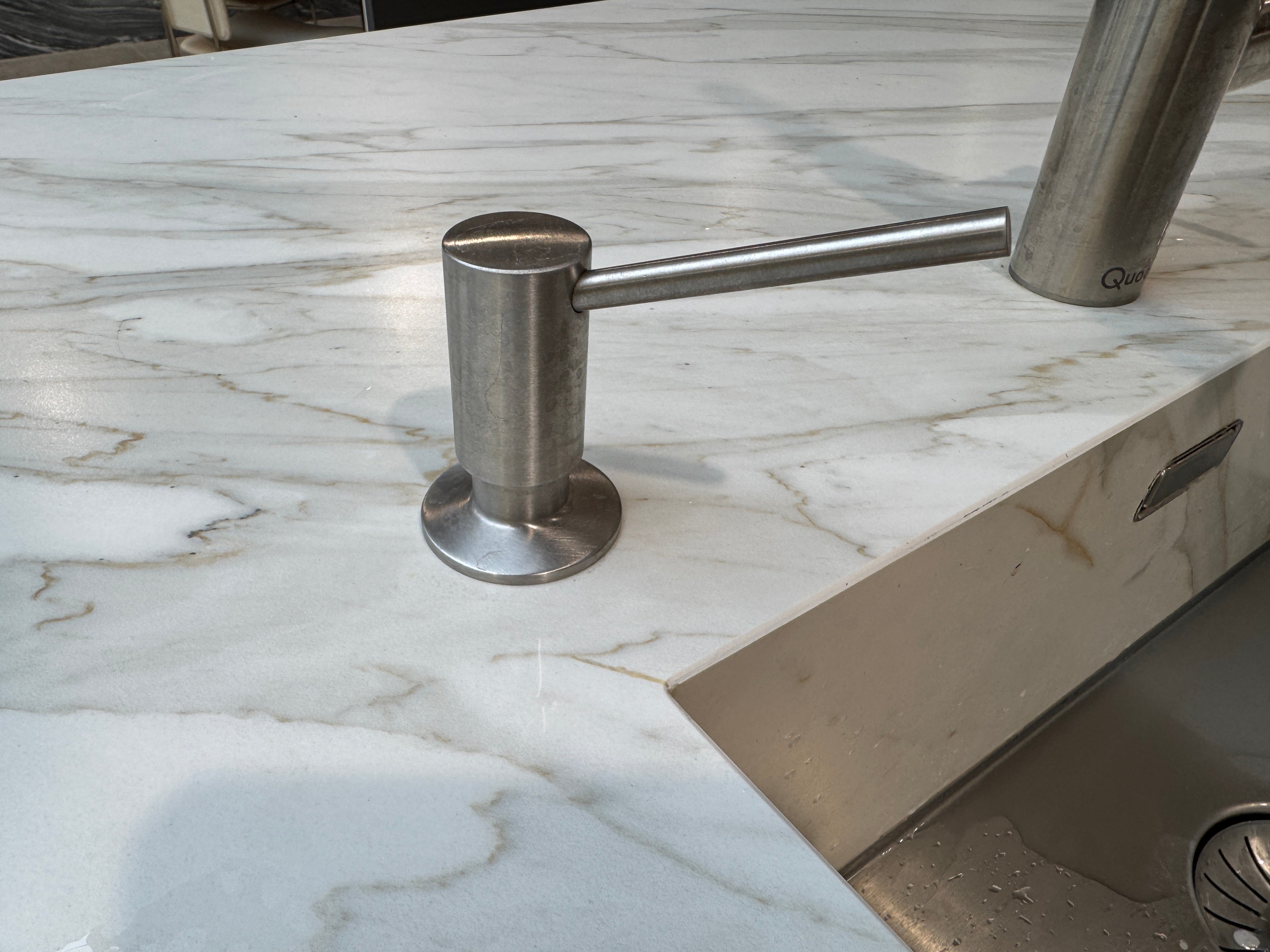 01069 - Luxe Neolith gebruikerskeuken