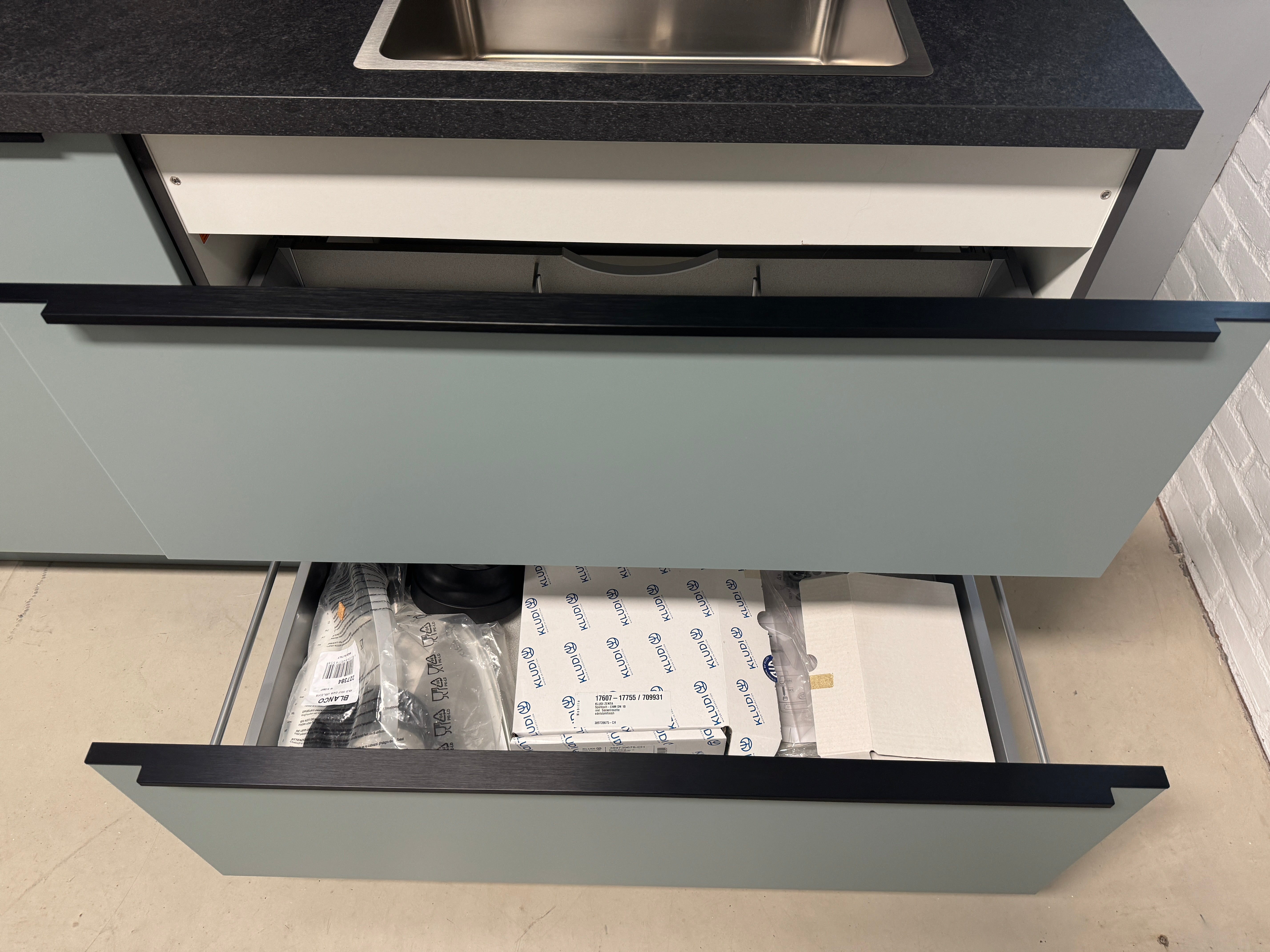 00398 - Moderne aqua supermat keuken