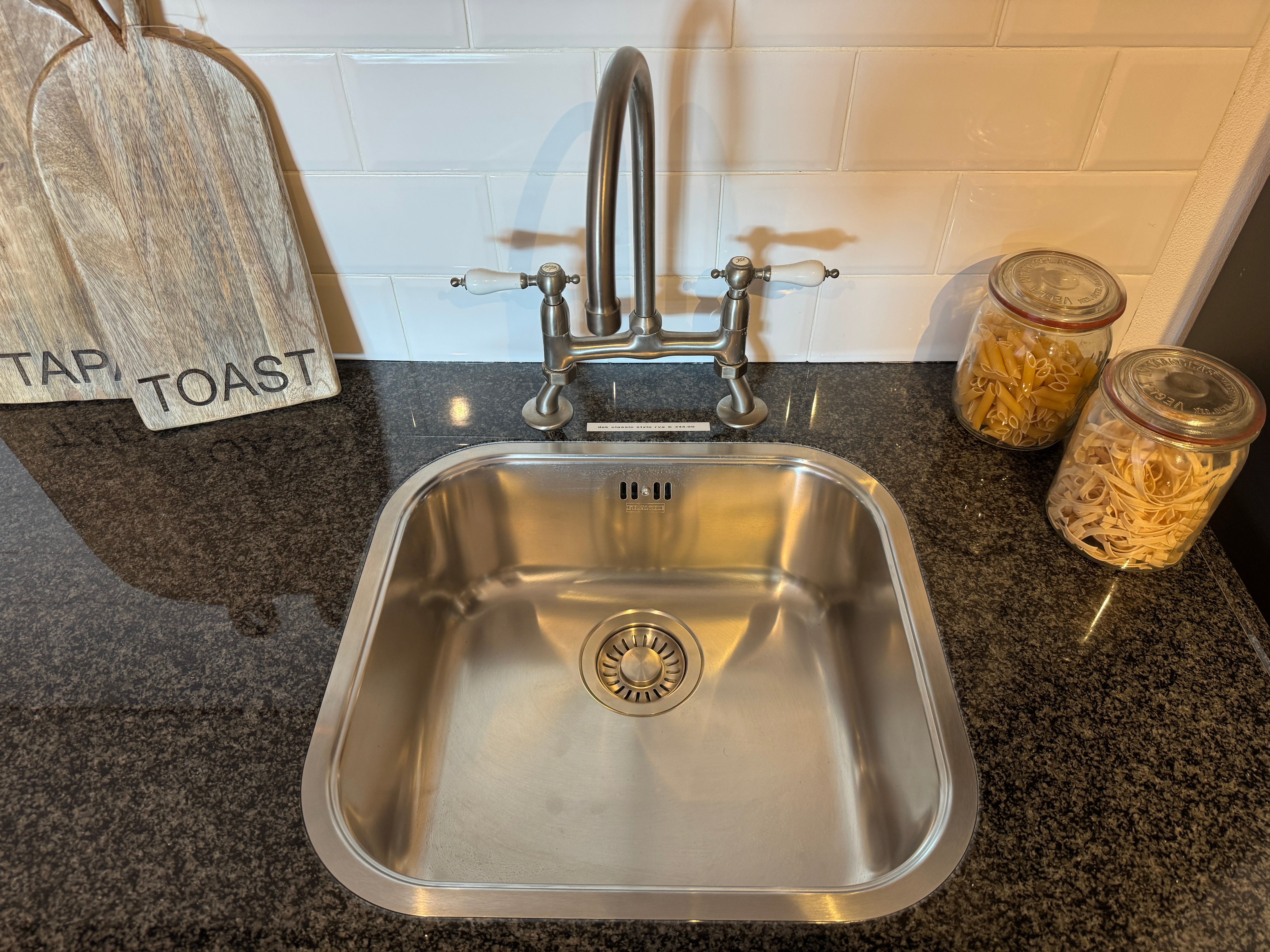 01091 - Hoogglans witte keuken