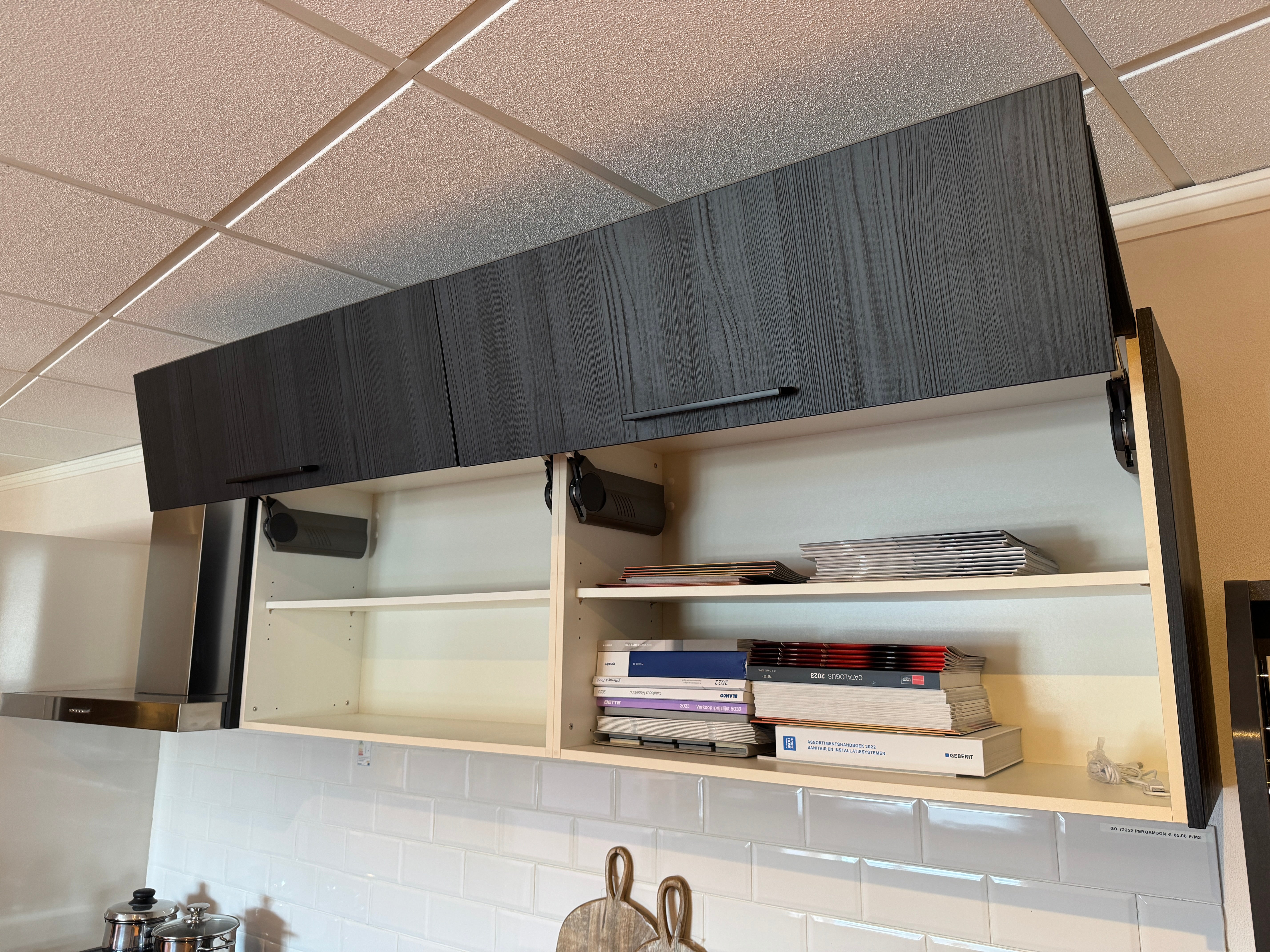 01091 - Hoogglans witte keuken