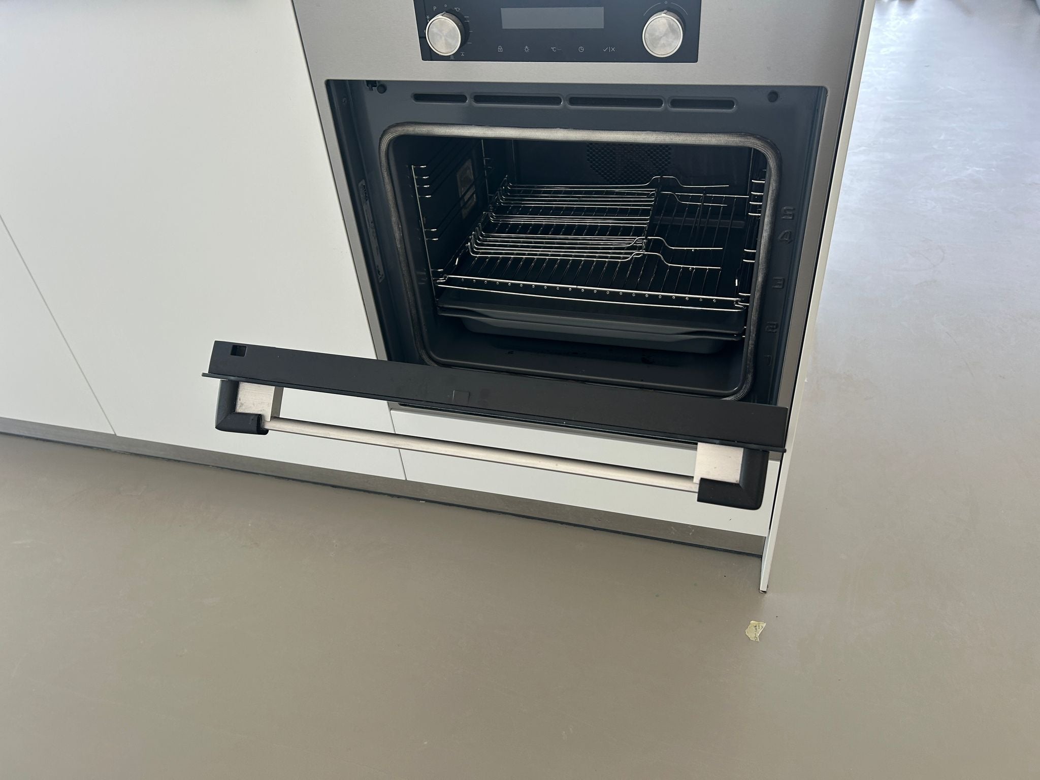 01221 - Witte eilandkeuken