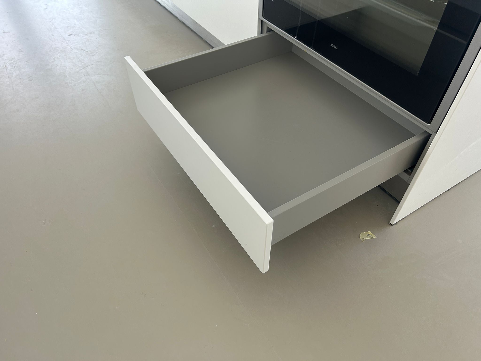 01221 - Witte eilandkeuken