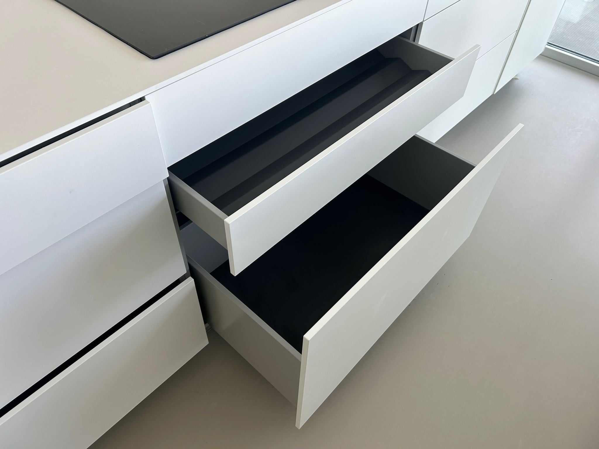 01221 - Witte eilandkeuken
