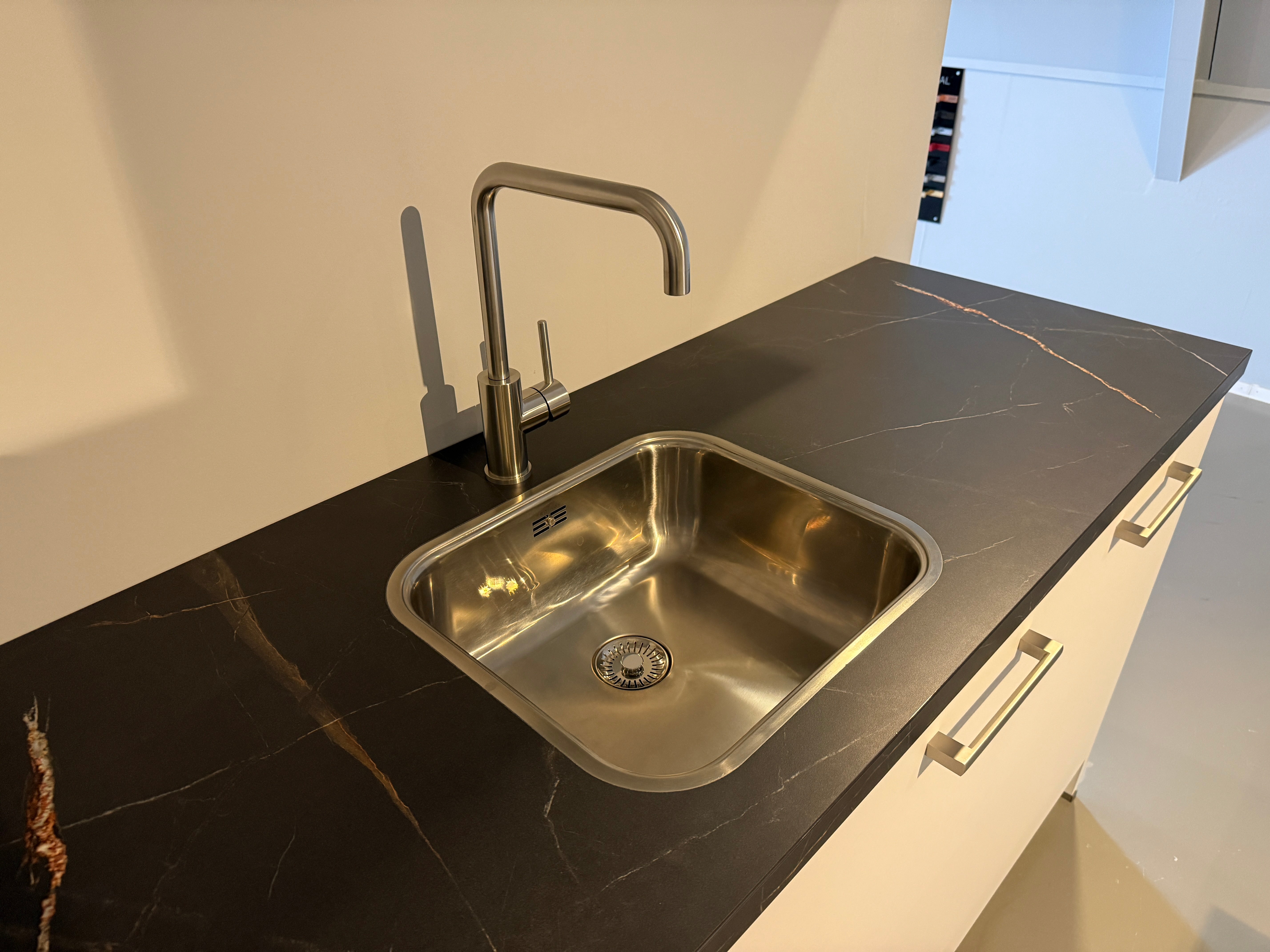 01450 - Keller eilandkeuken