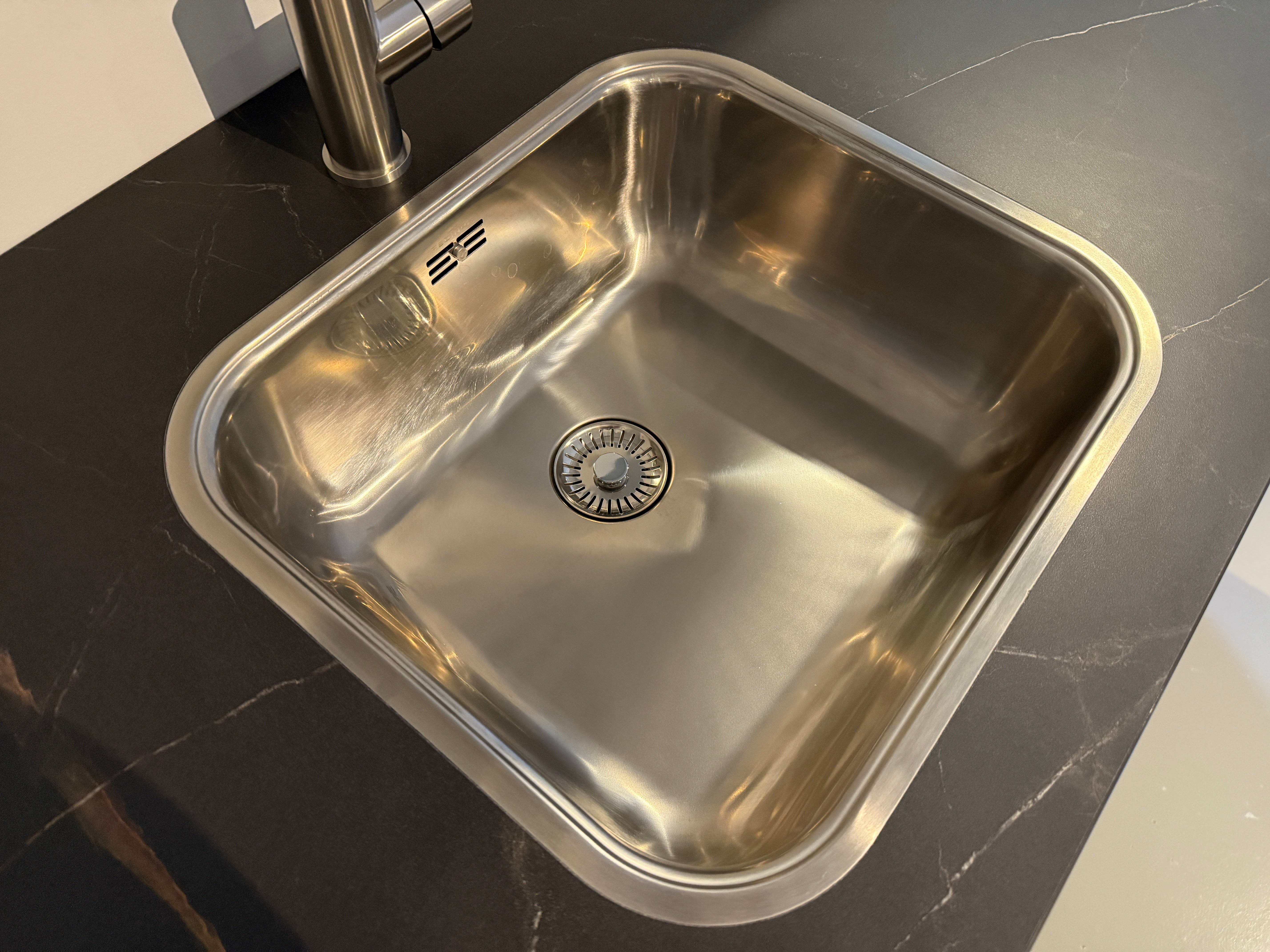 01450 - Keller eilandkeuken