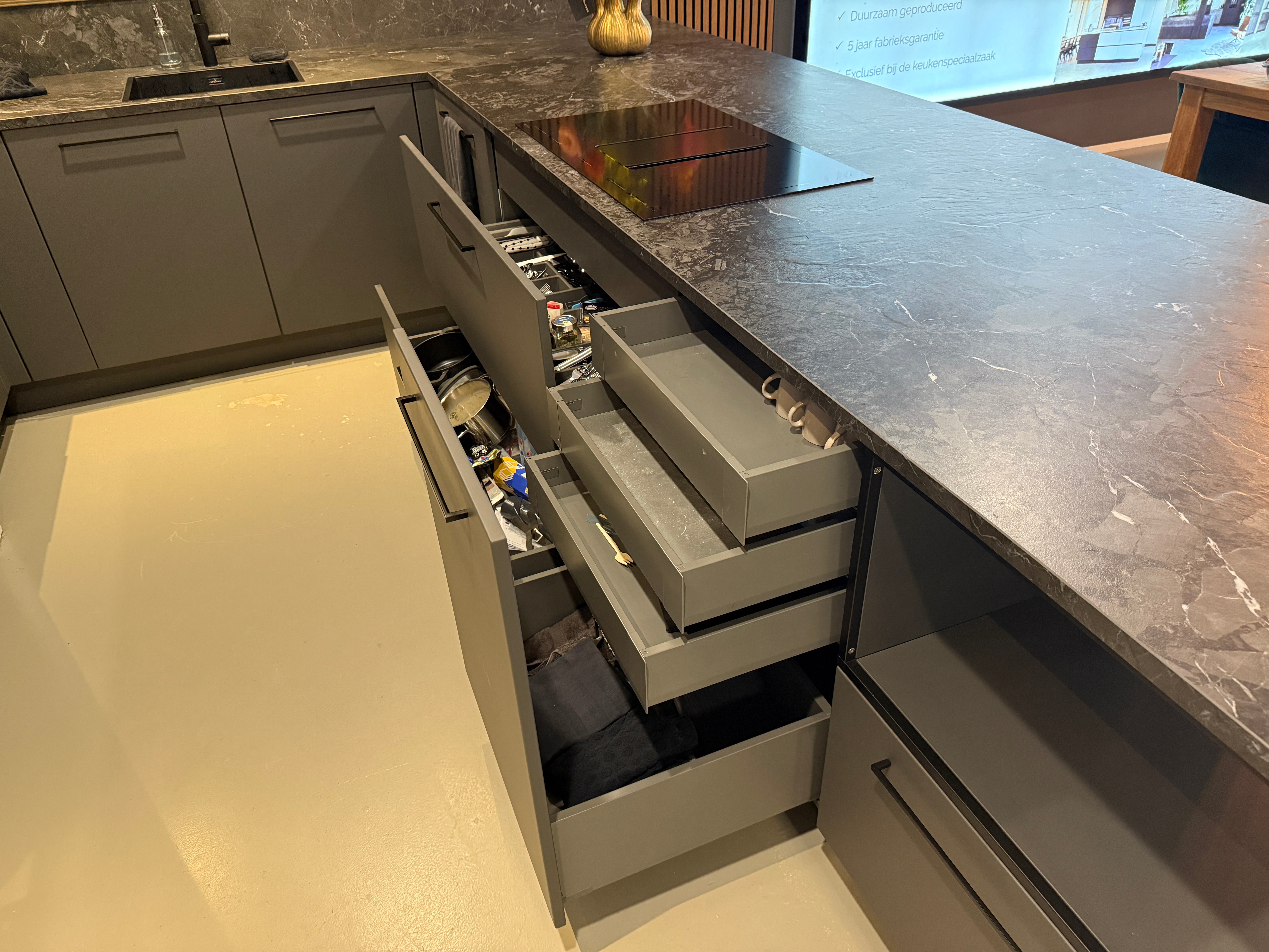 01460 - Keller schiereiland keuken