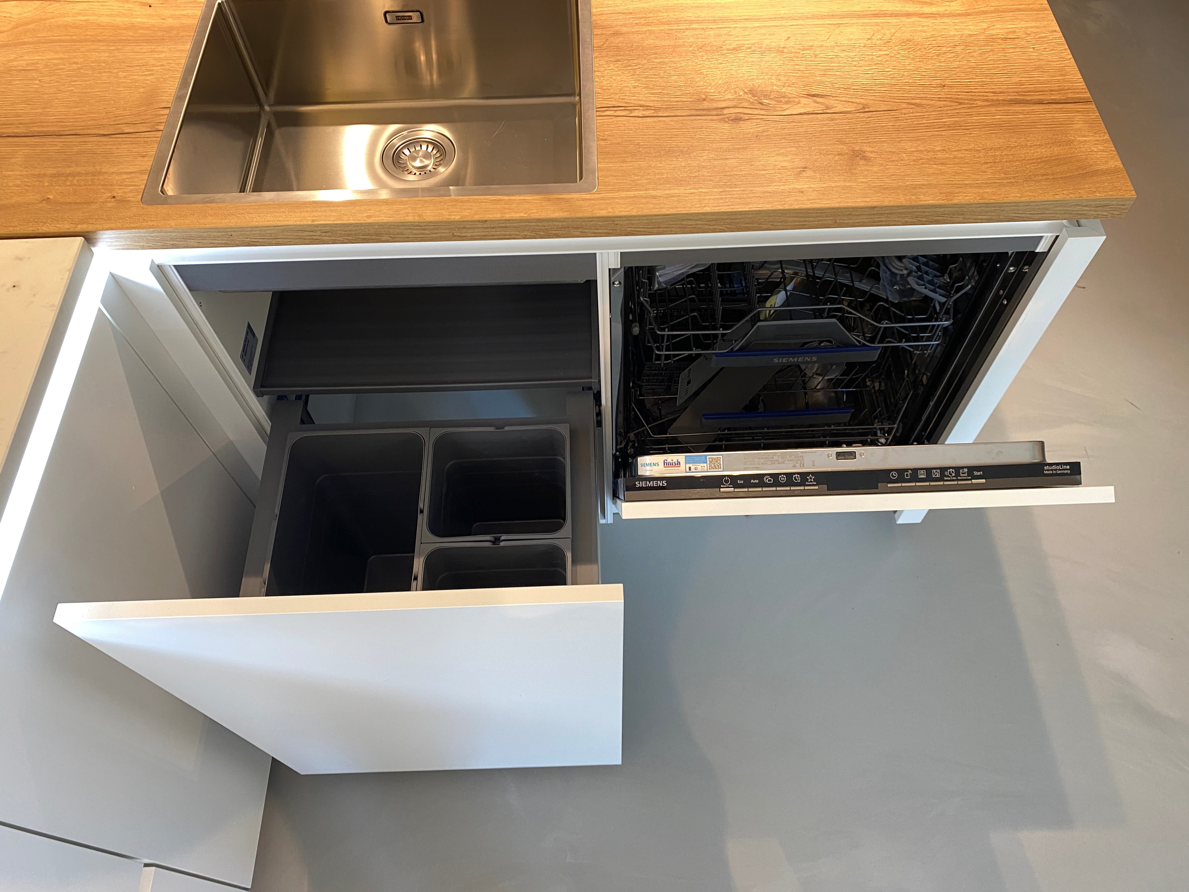 01492 - Witte schiereiland keuken