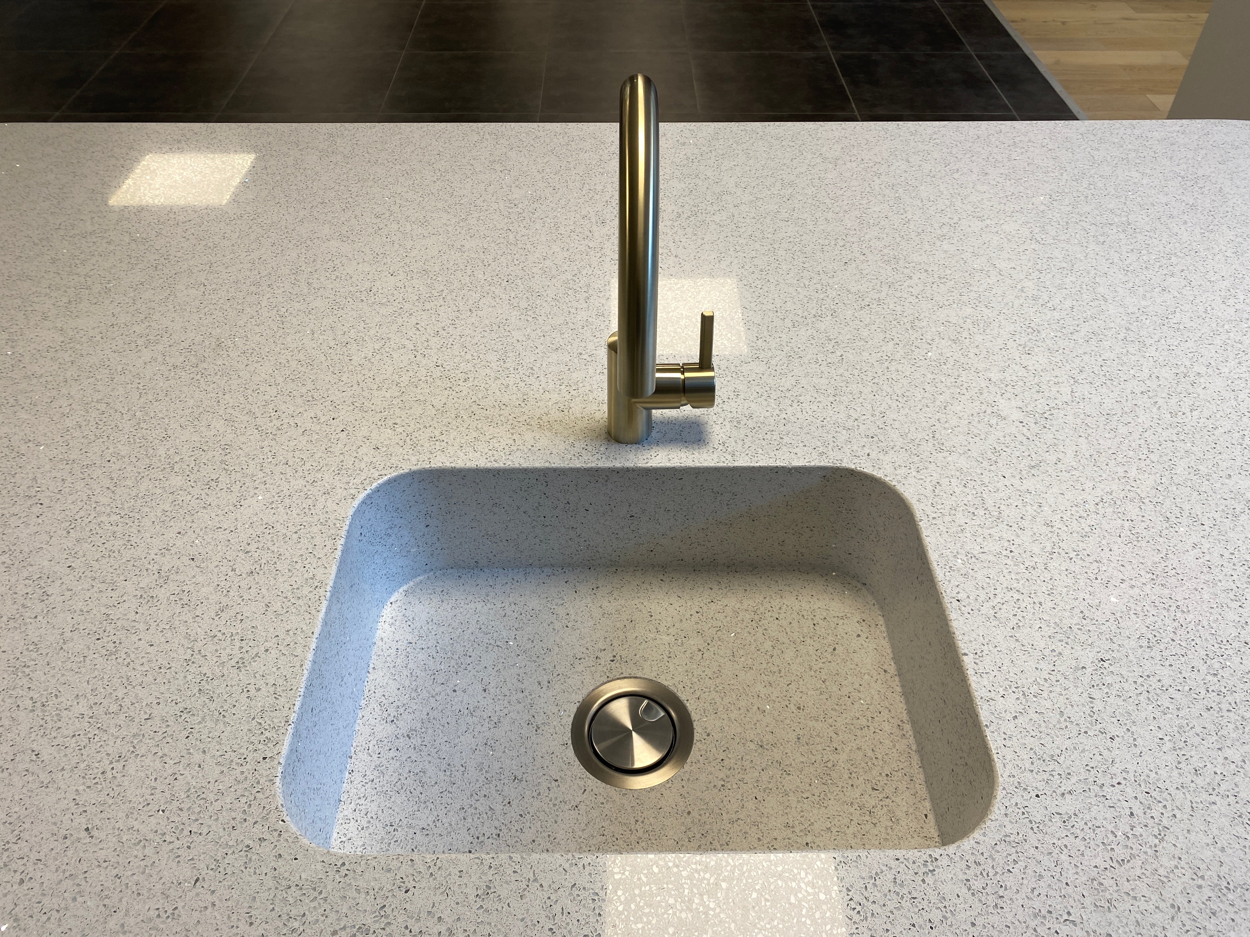 01829 - Modern/landelijk eilandkeuken