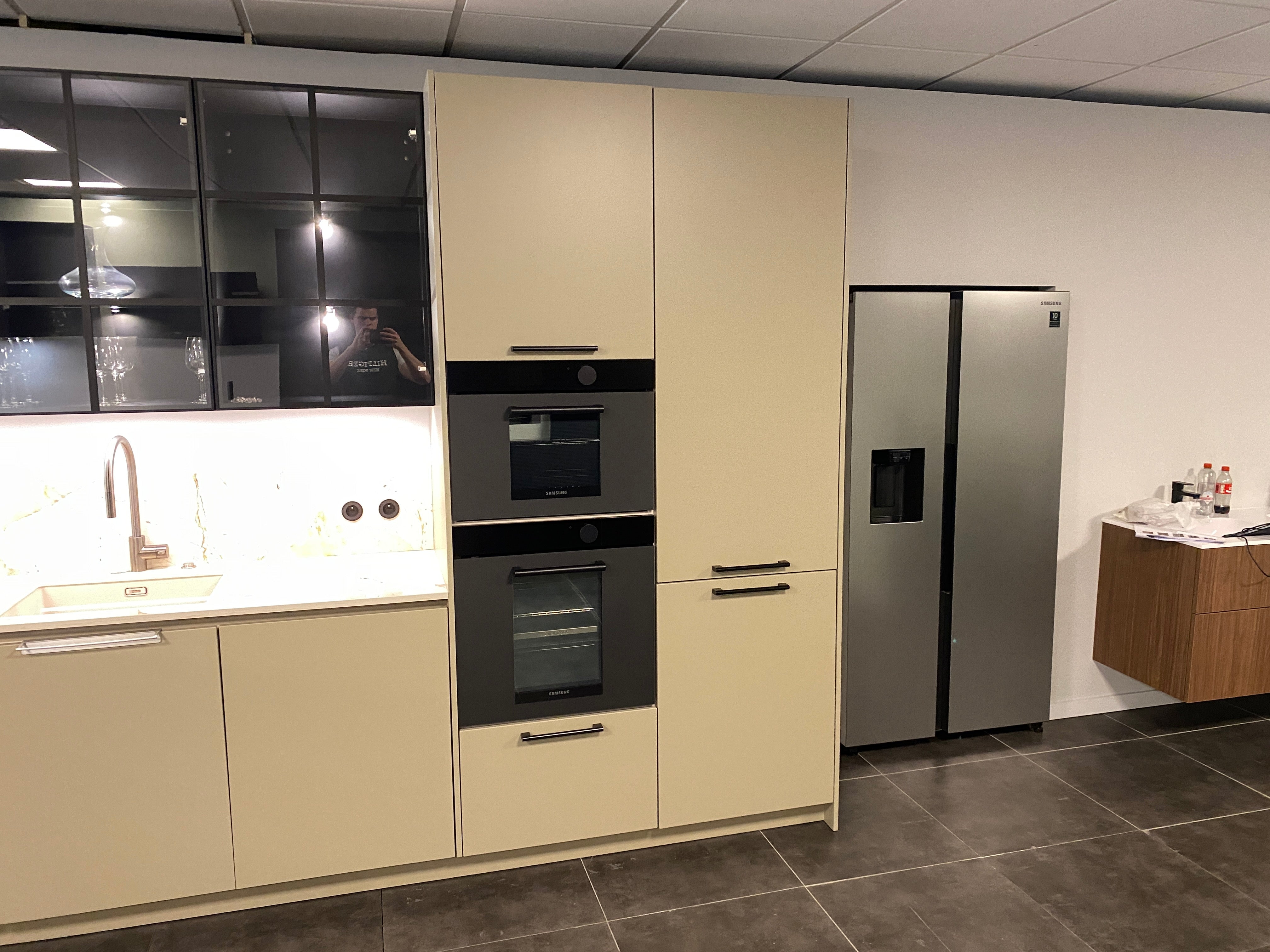 01839 - Marmerlook hoekkeuken