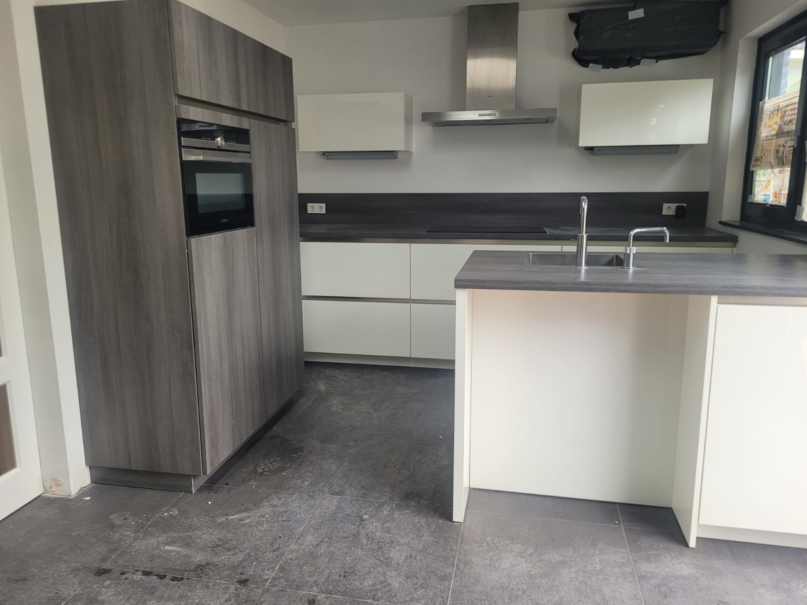 01486 - Moderne schiereiland keuken