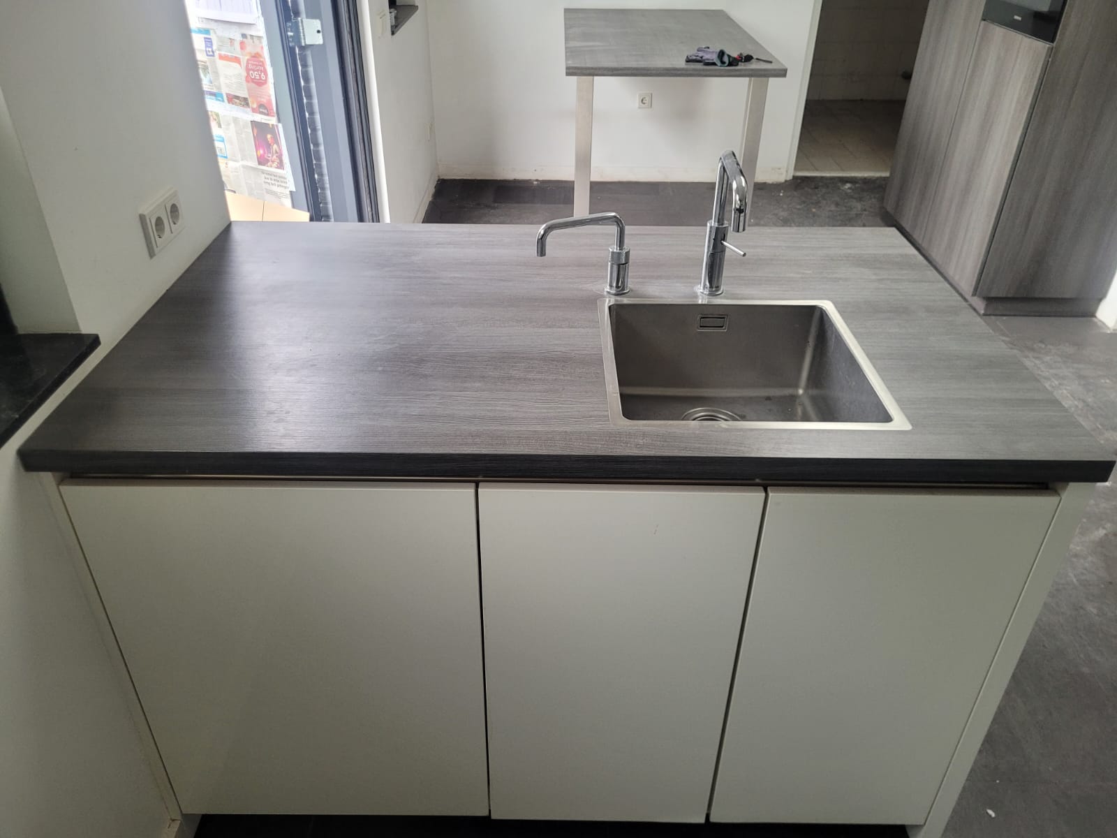 01486 - Moderne schiereiland keuken