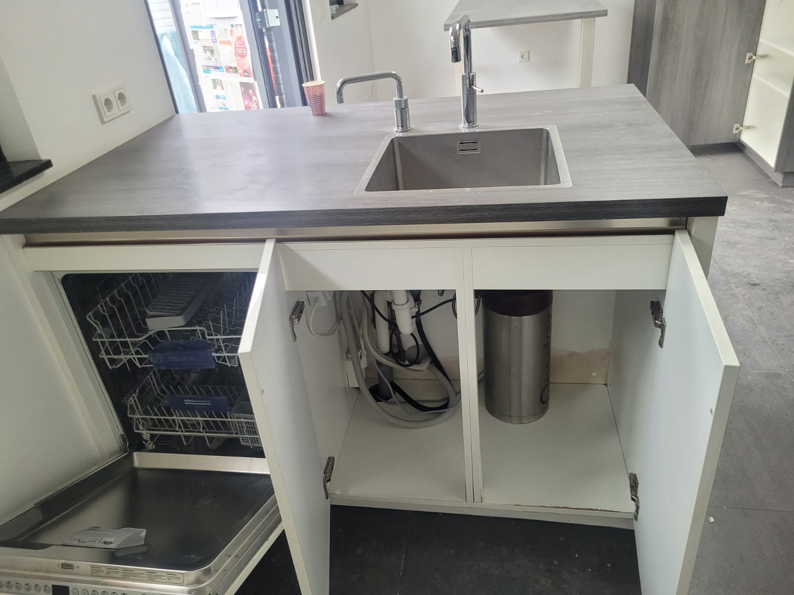 01486 - Moderne schiereiland keuken