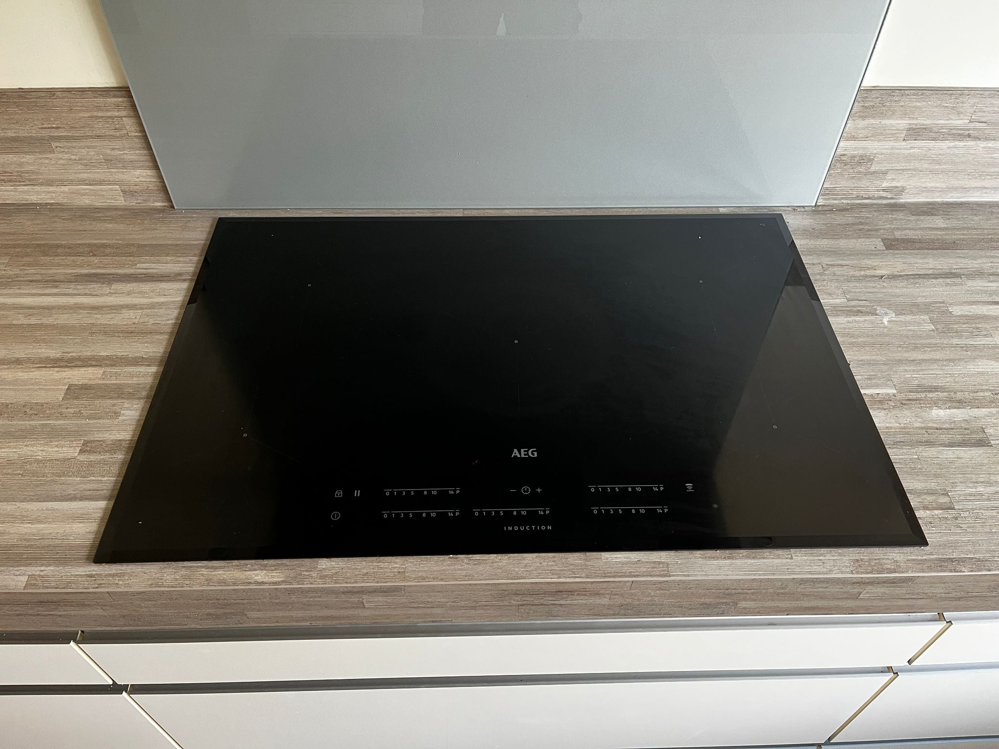 01943 - Moderne hoekkeuken