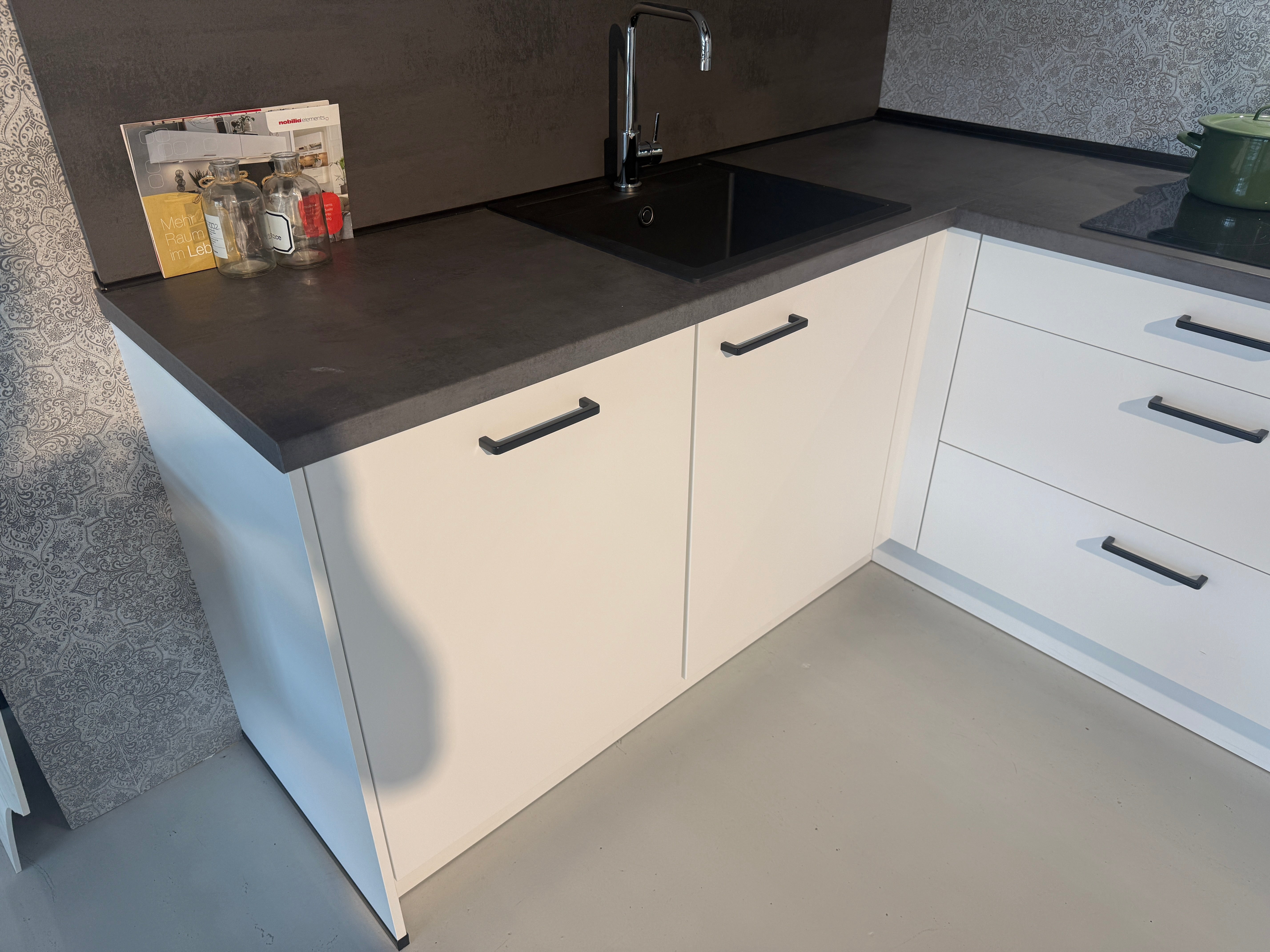 02386 - Witte hoekkeuken