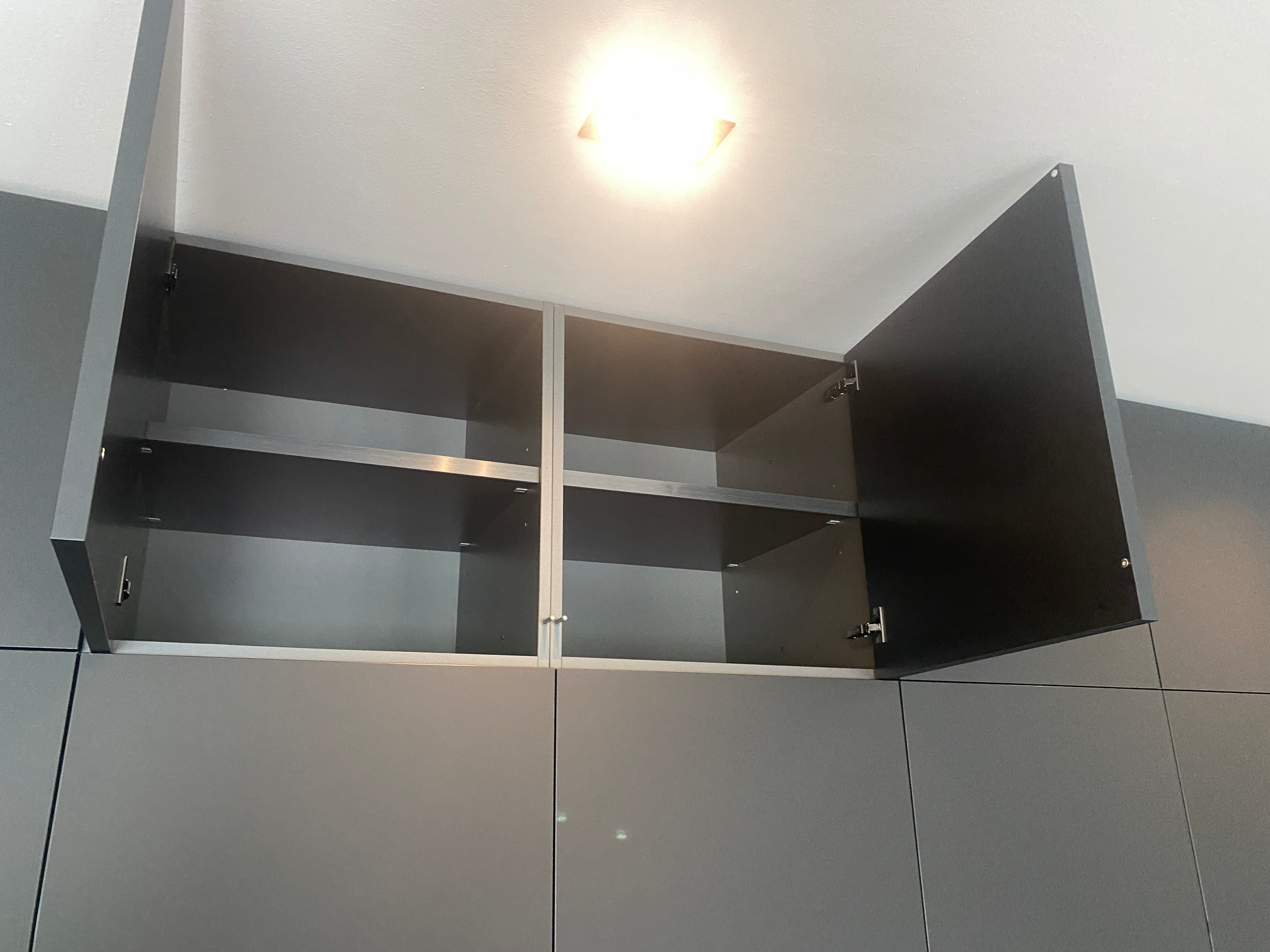 02450 - Zwart/witte luxe eilandkeuken