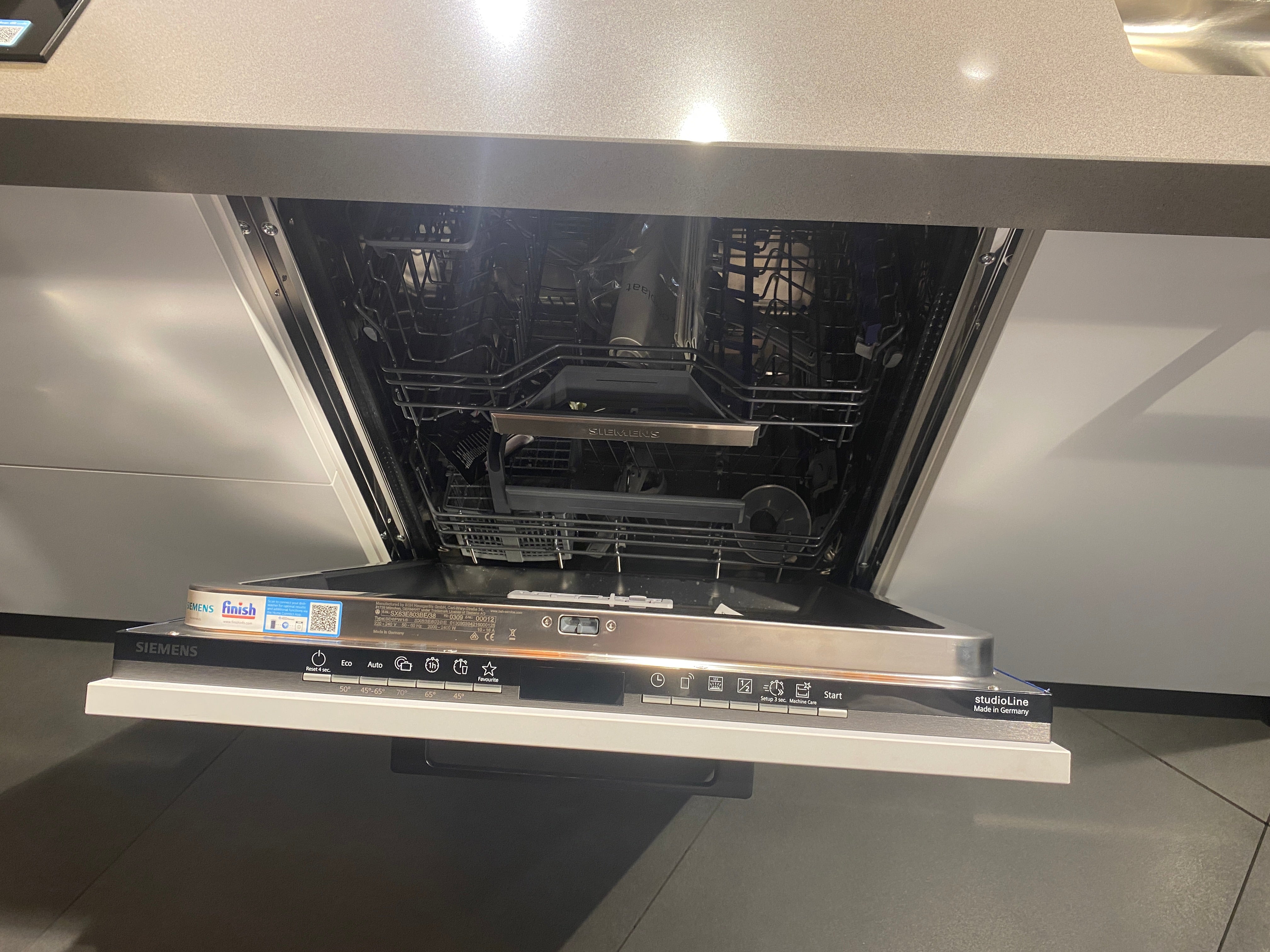 02516 - Häcker systemat eilandkeuken