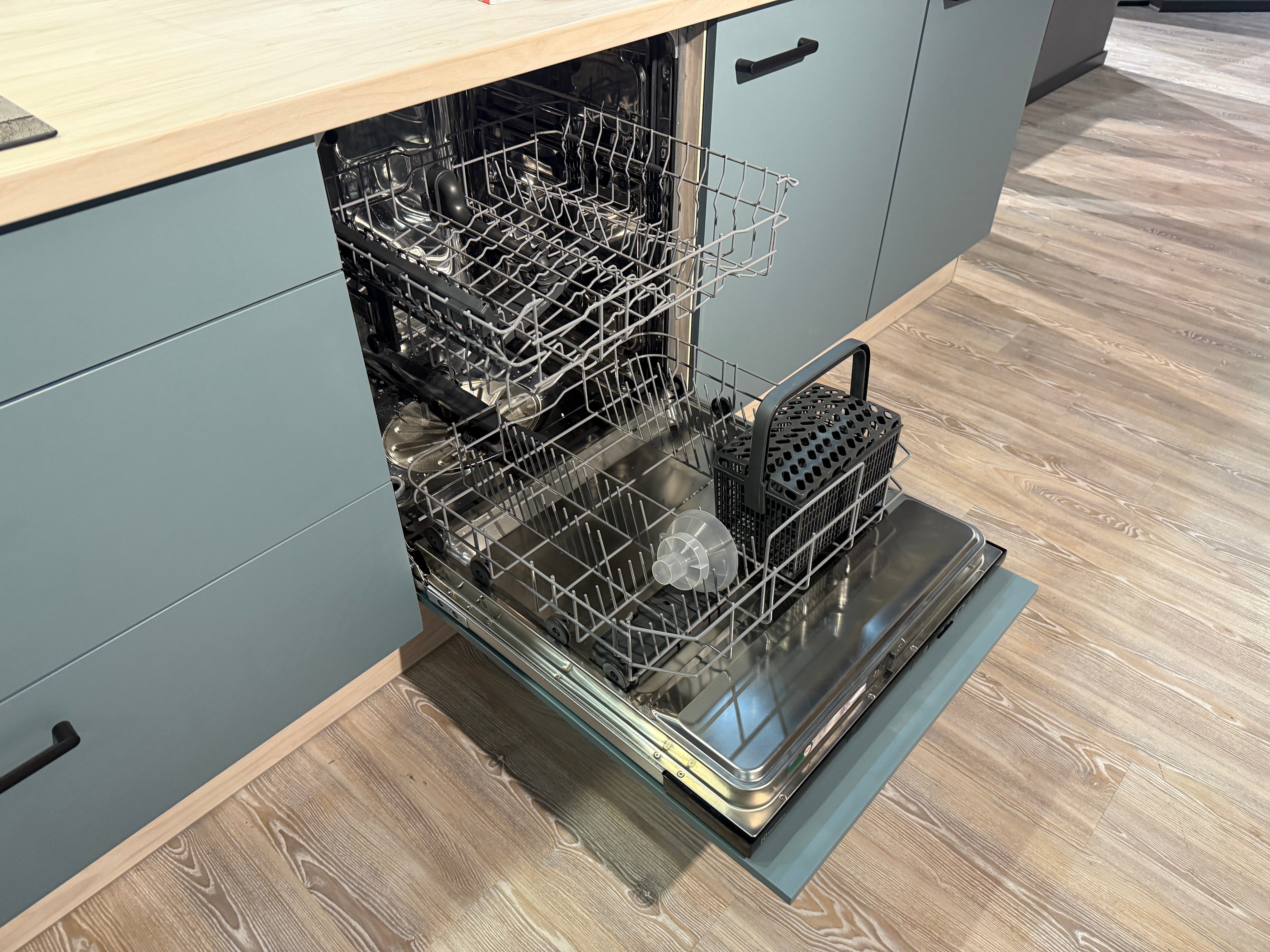 02592 - Impuls recht grijze keuken