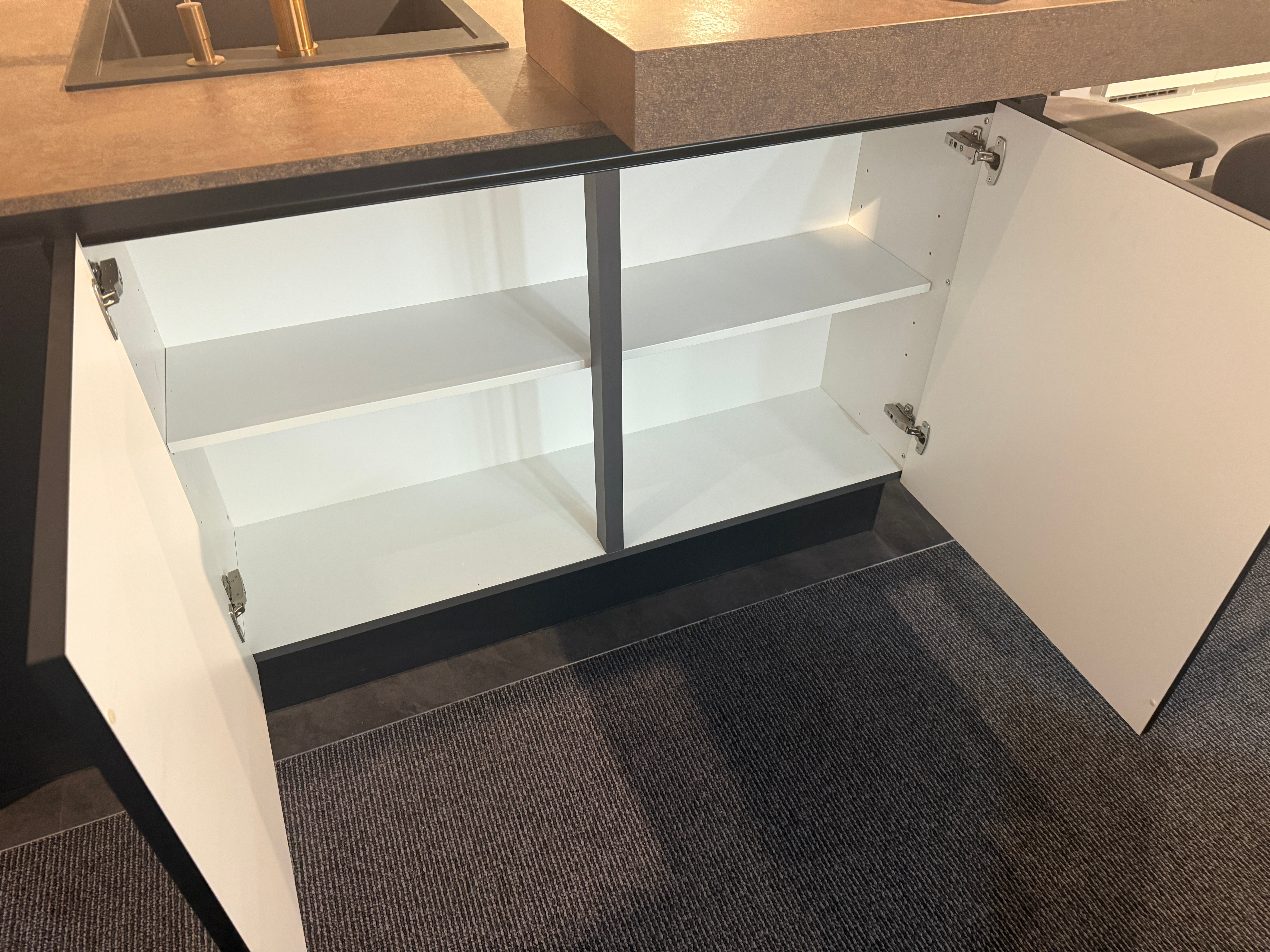 02658 - Nobilia moderne eilandkeuken