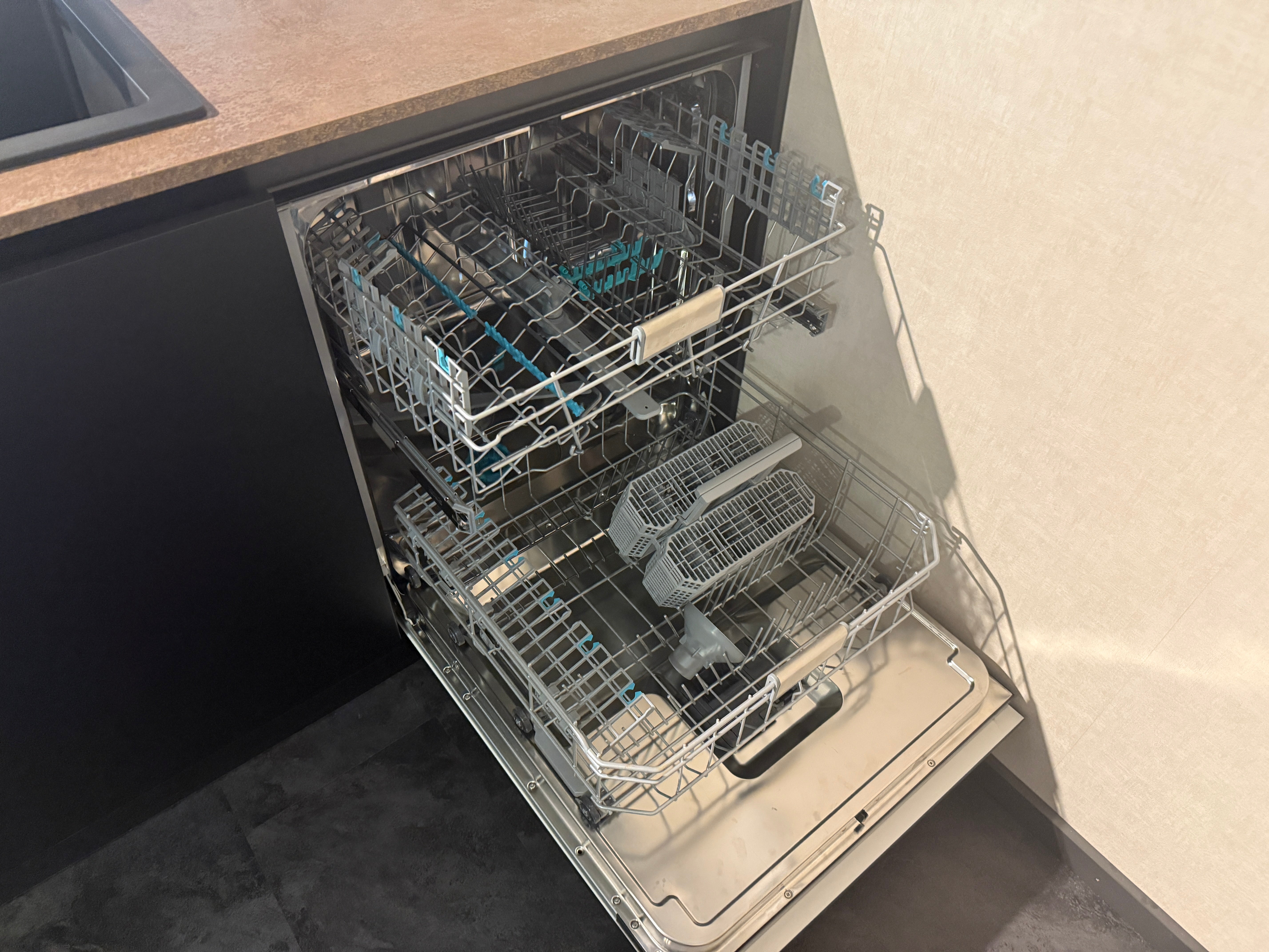 02658 - Nobilia moderne eilandkeuken