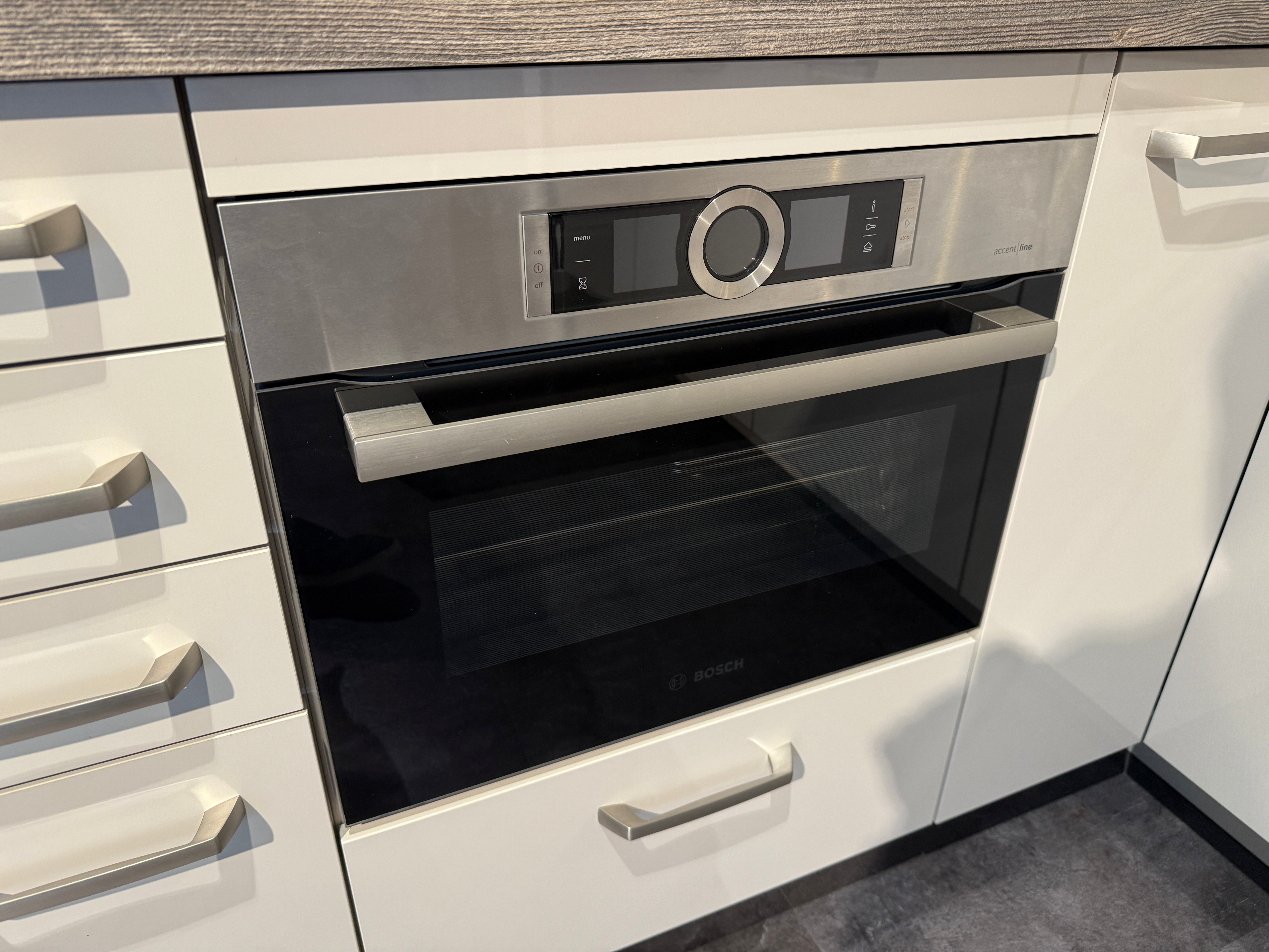 02556 - Hoogglans witte hoekkeuken