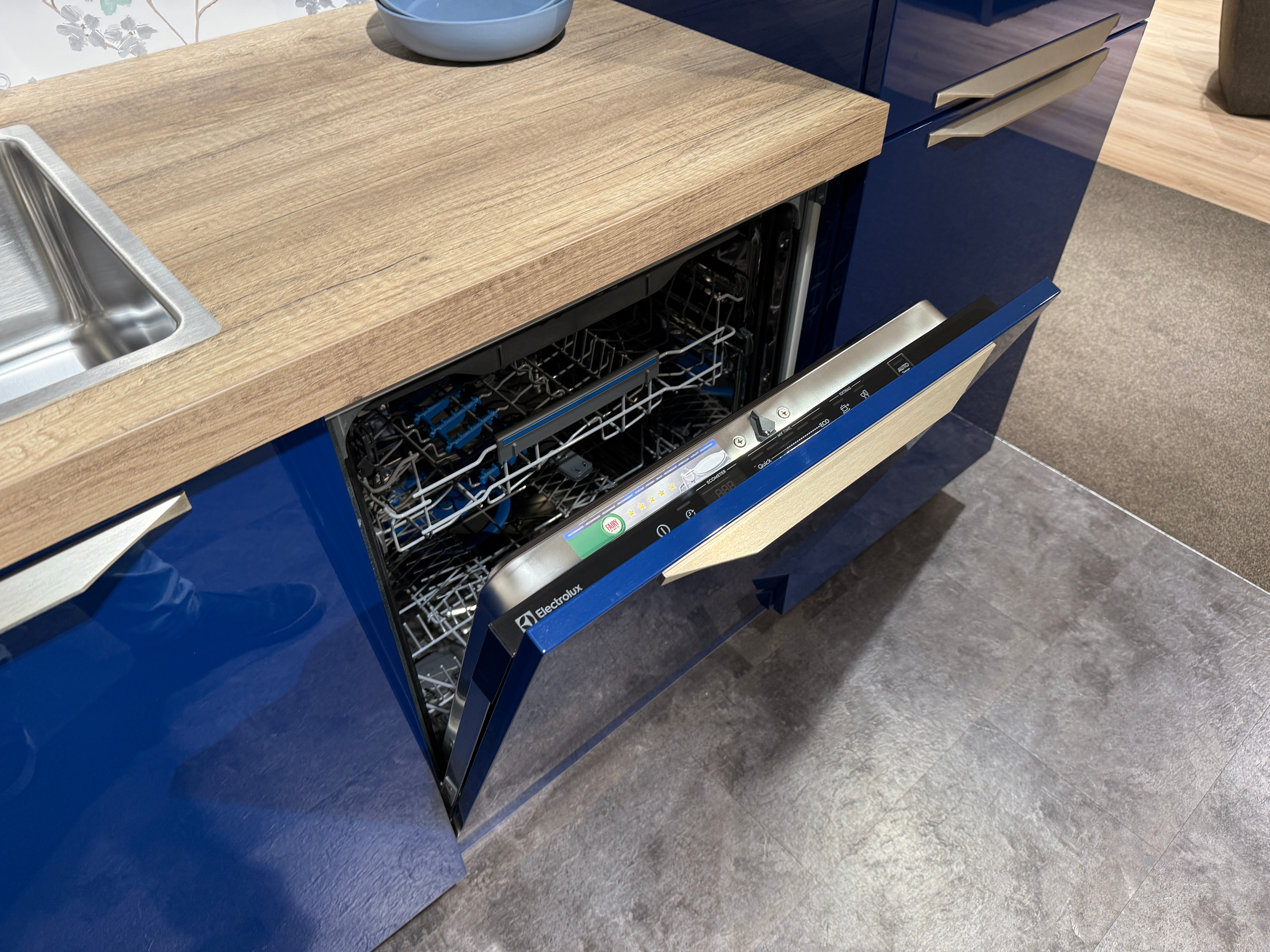 02558 - Nachtblauwe hoekkeuken