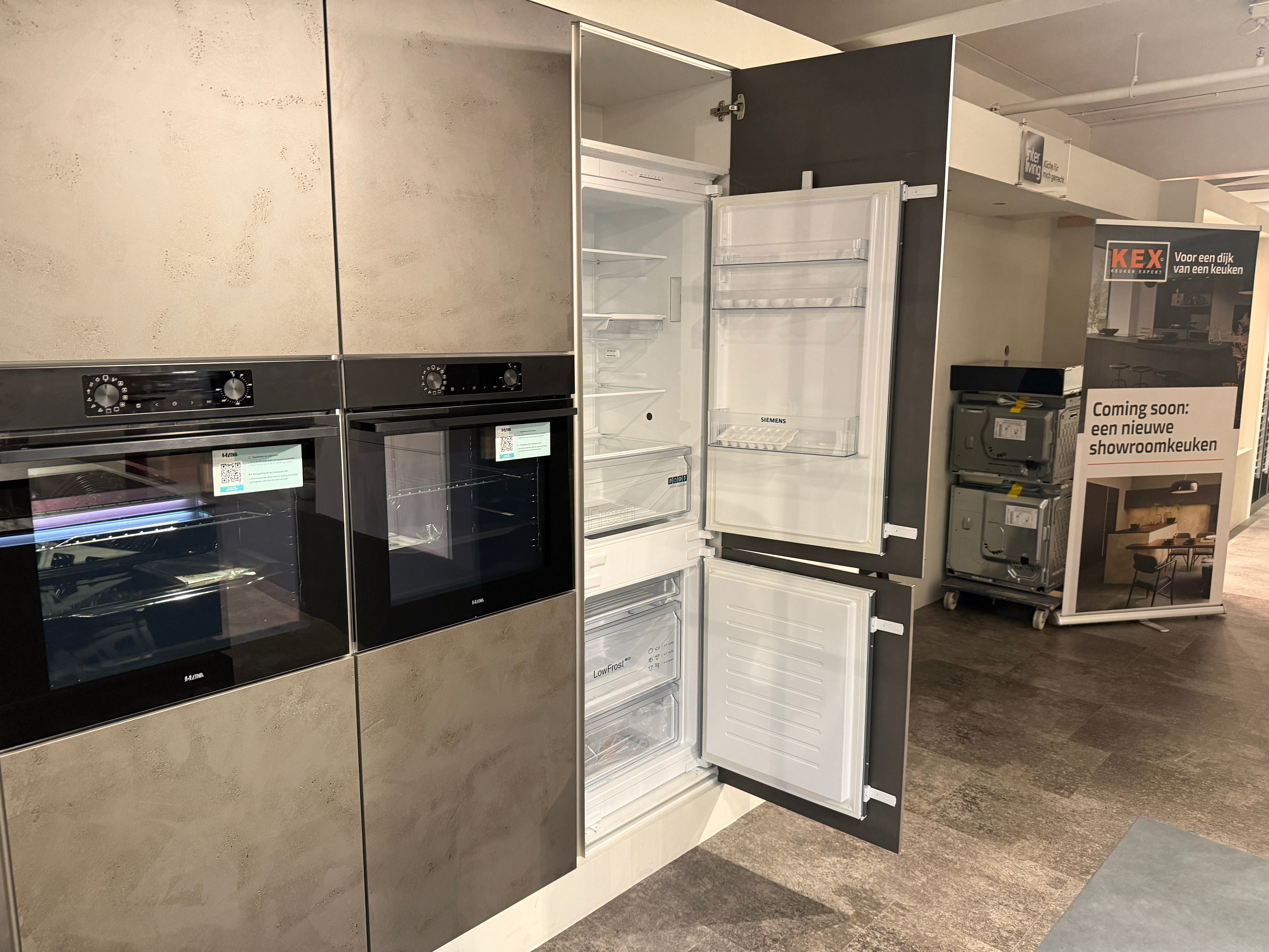 02578 - Moderne betonlook eilandkeuken