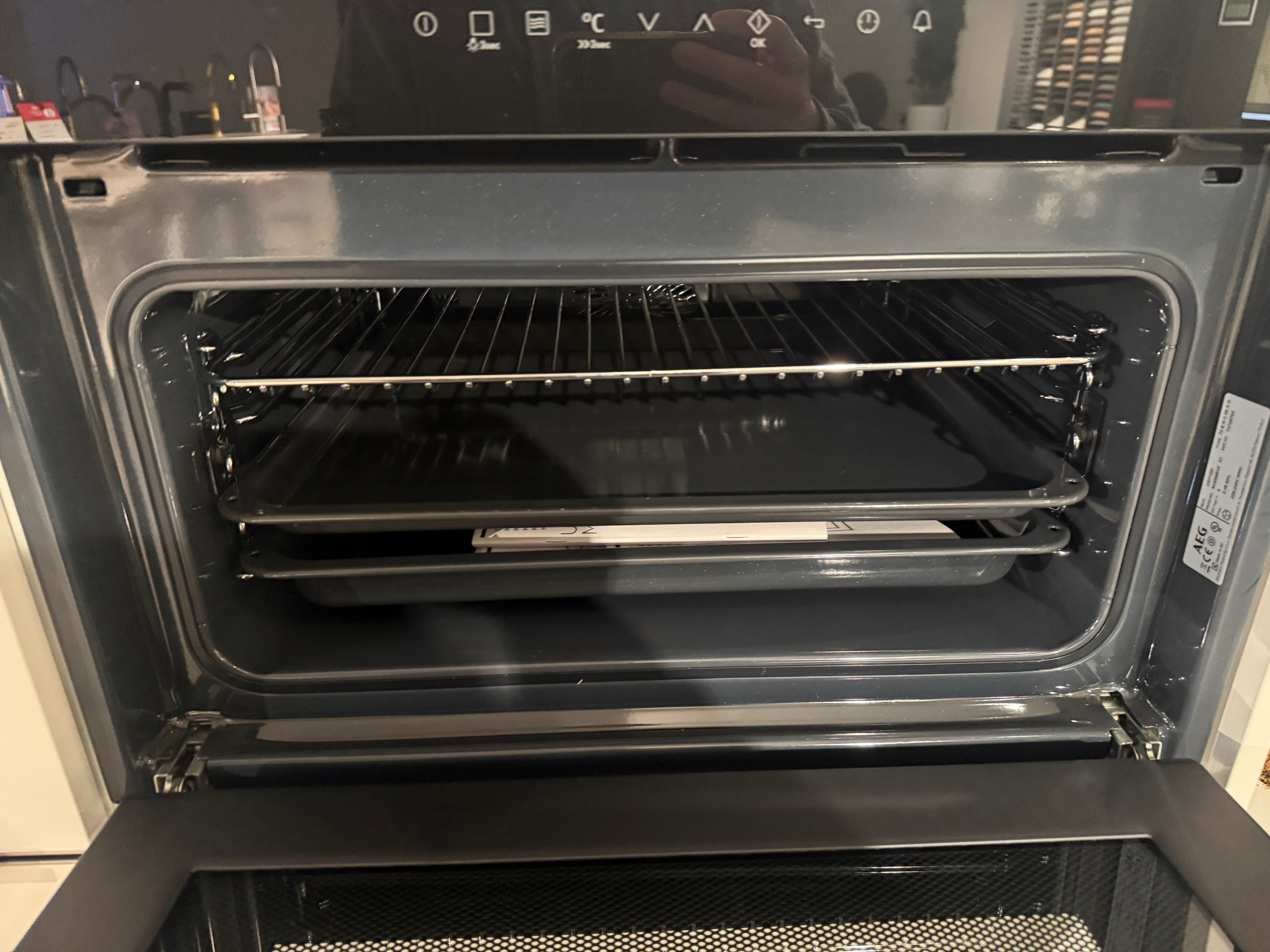 02584 - Nolte hoekkeuken met kastenwand