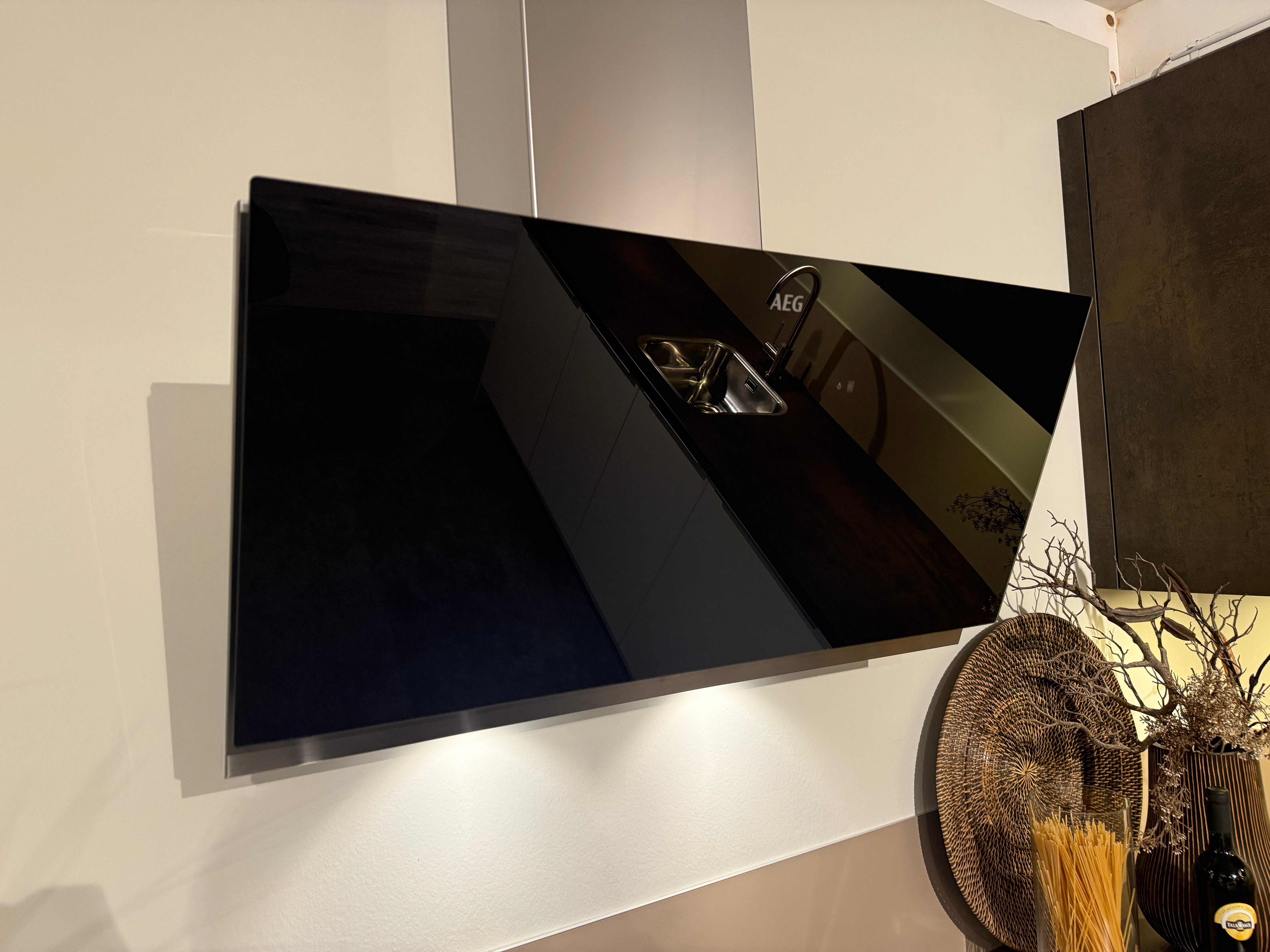 02584 - Nolte hoekkeuken met kastenwand