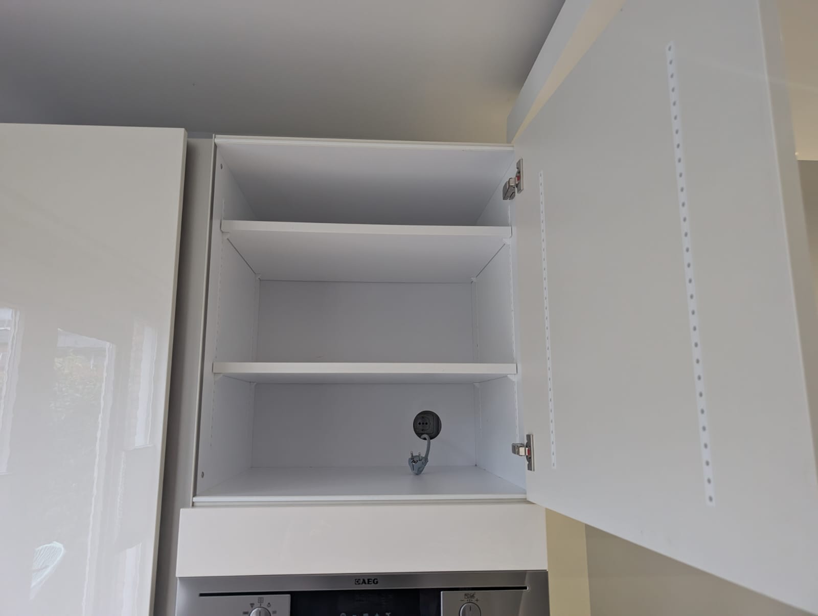 02294 - Witte Siematic hoekkeuken